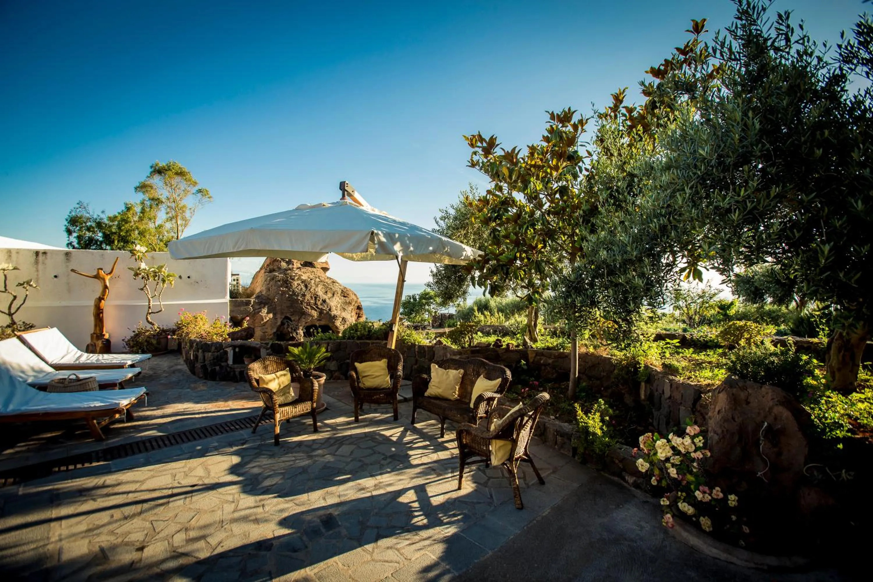 Garden in Resort Al Belvedere Salina