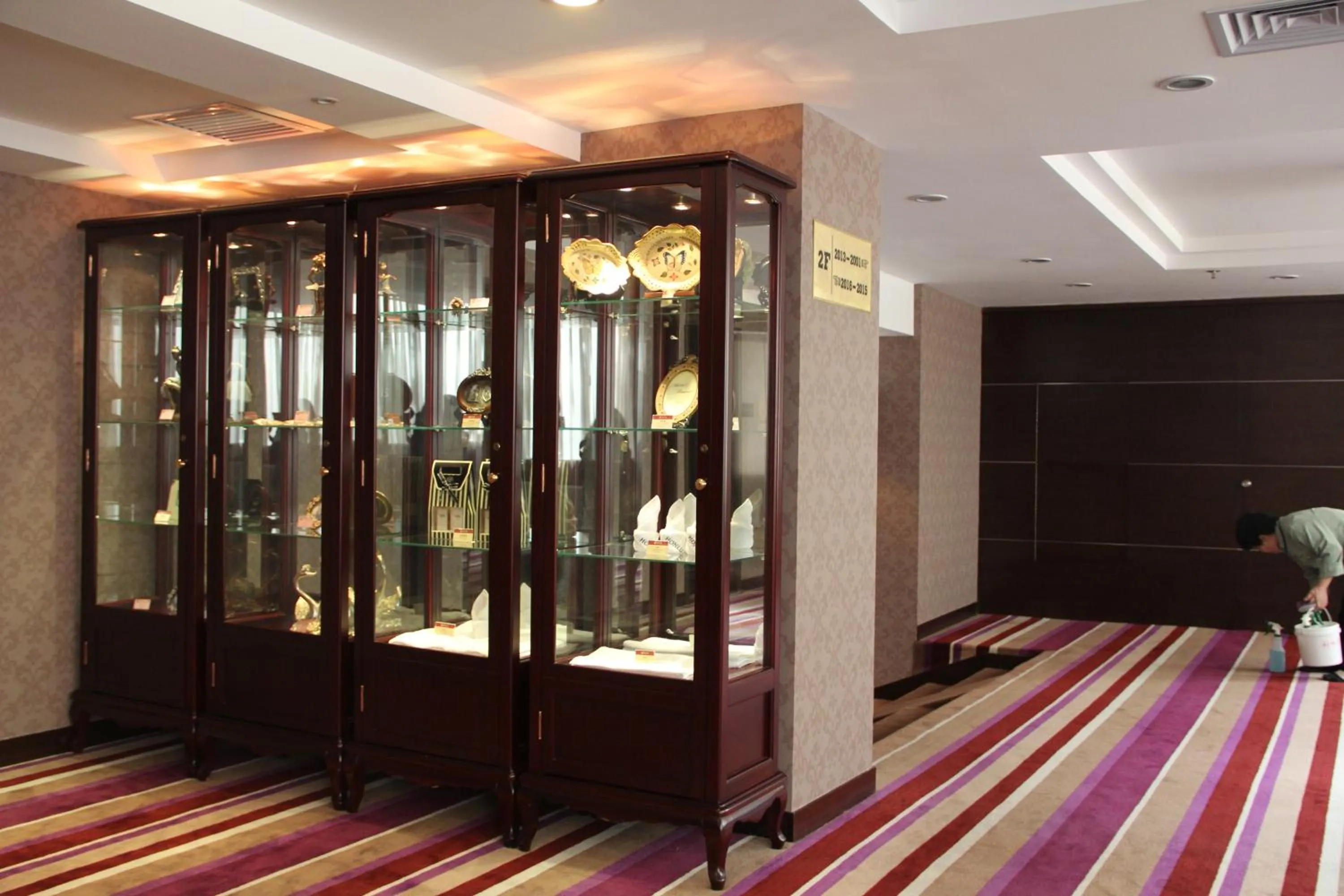 Facade/entrance in Shenzhen Shekou Honlux Apartment (Sea World)