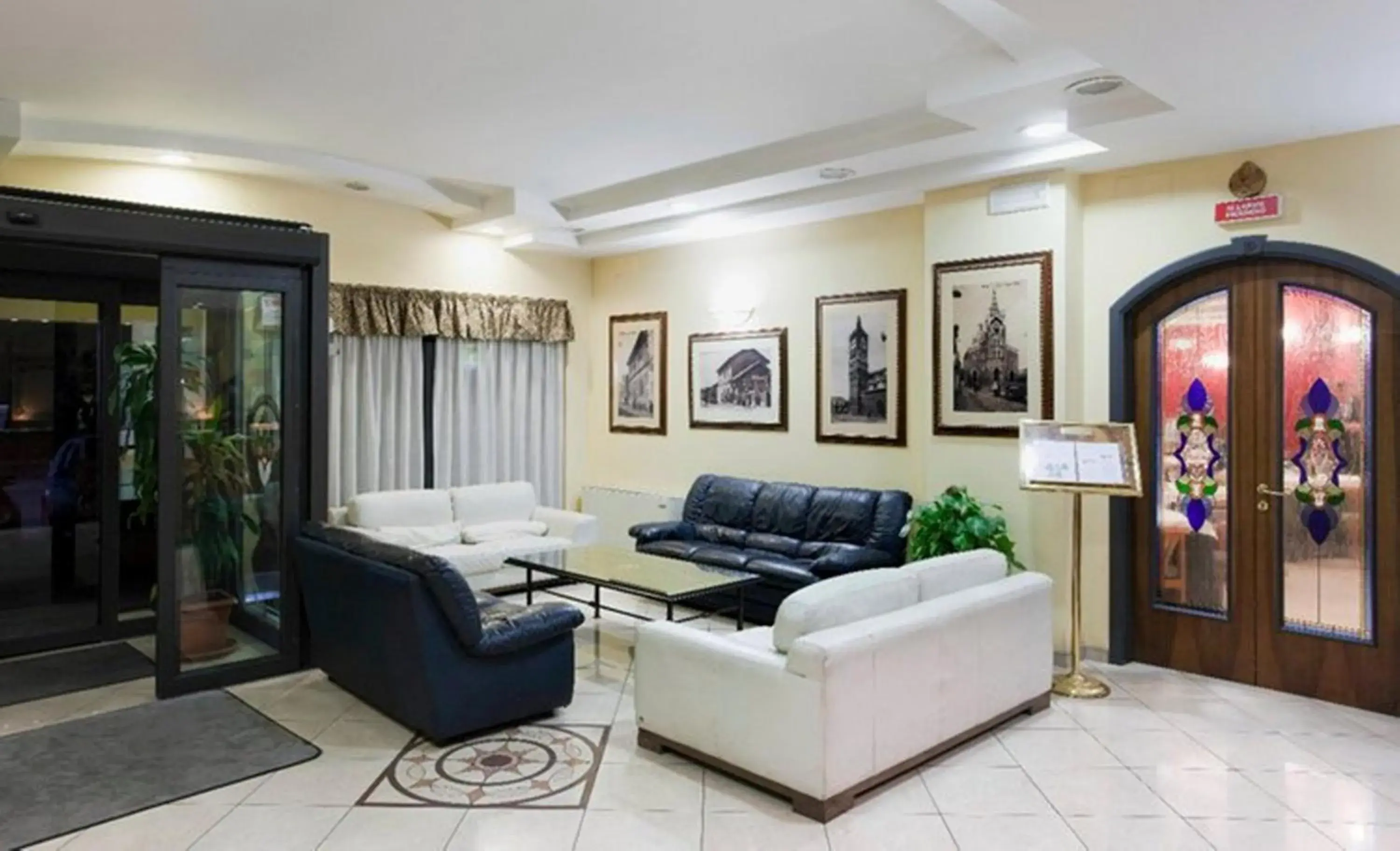 Lobby or reception in Hotel Scrivano Lobby or reception in Hotel Scrivano