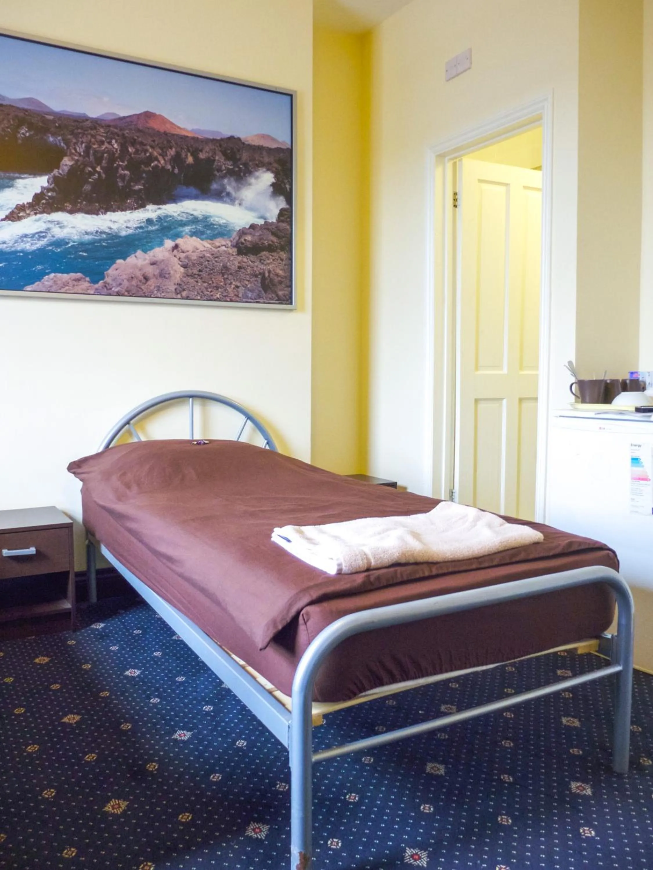 Bed in Beaconsfield Hotel