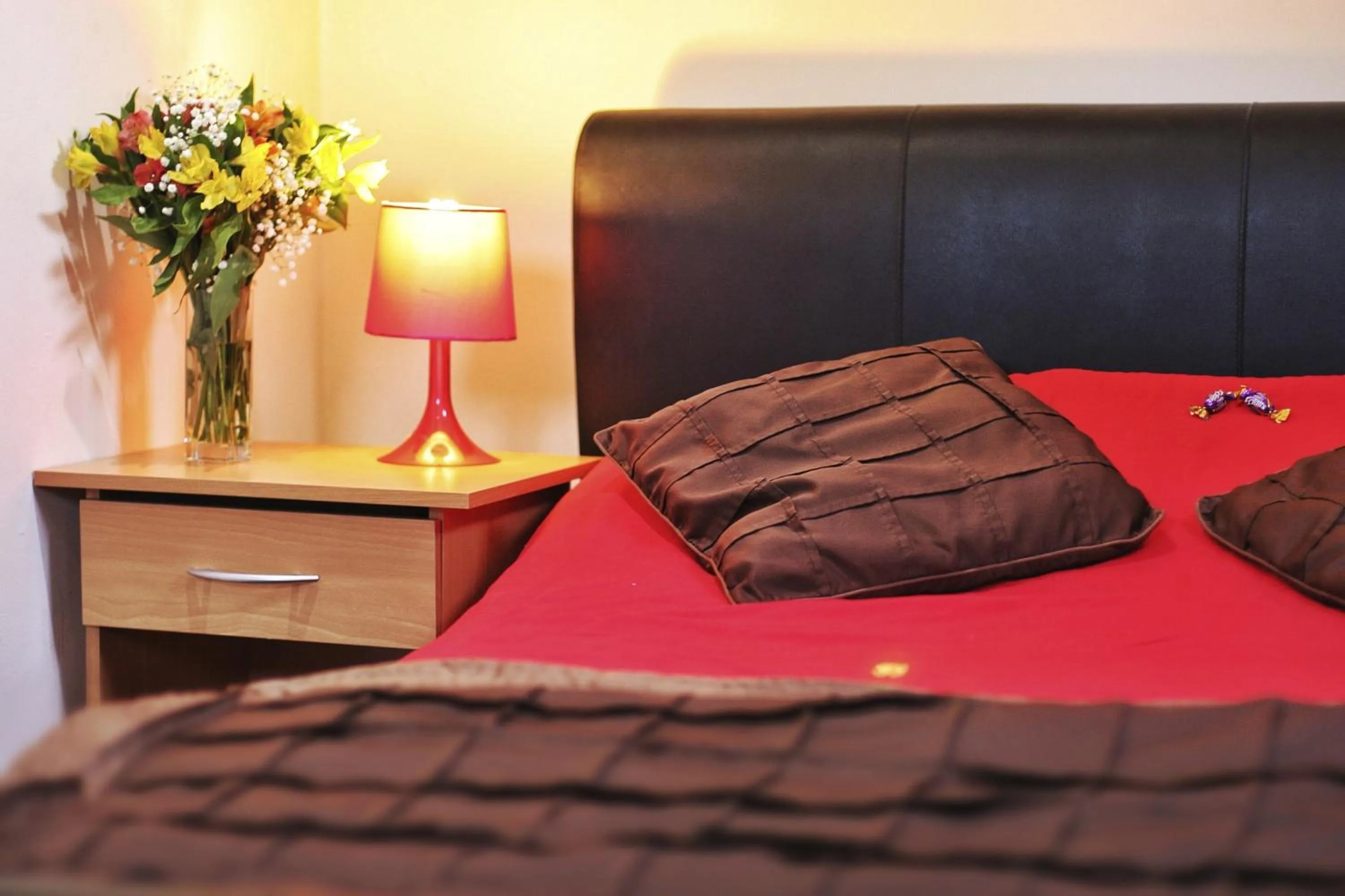 Decorative detail, Bed in Beaconsfield Hotel