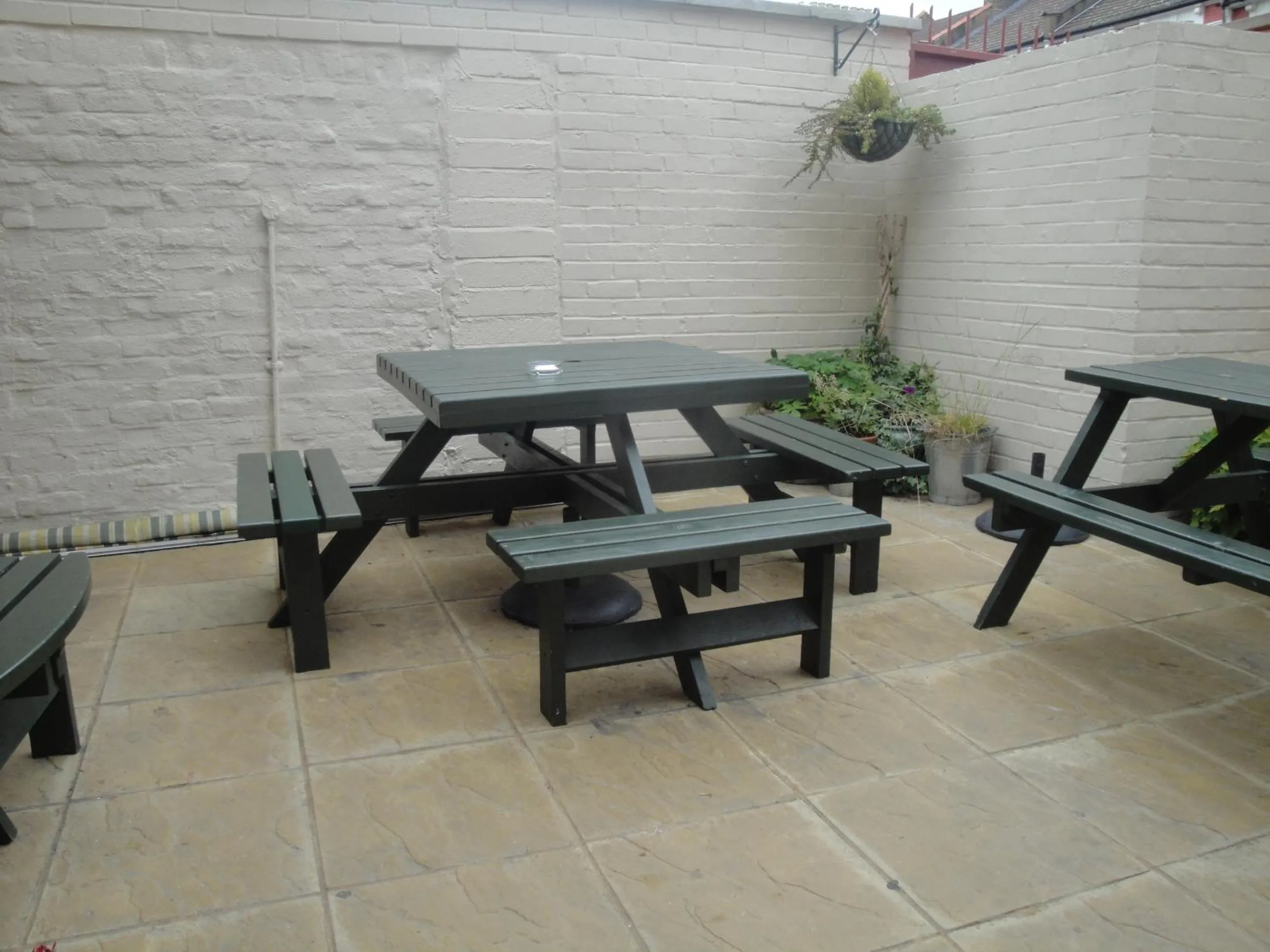 Facade/entrance in Beaconsfield Hotel