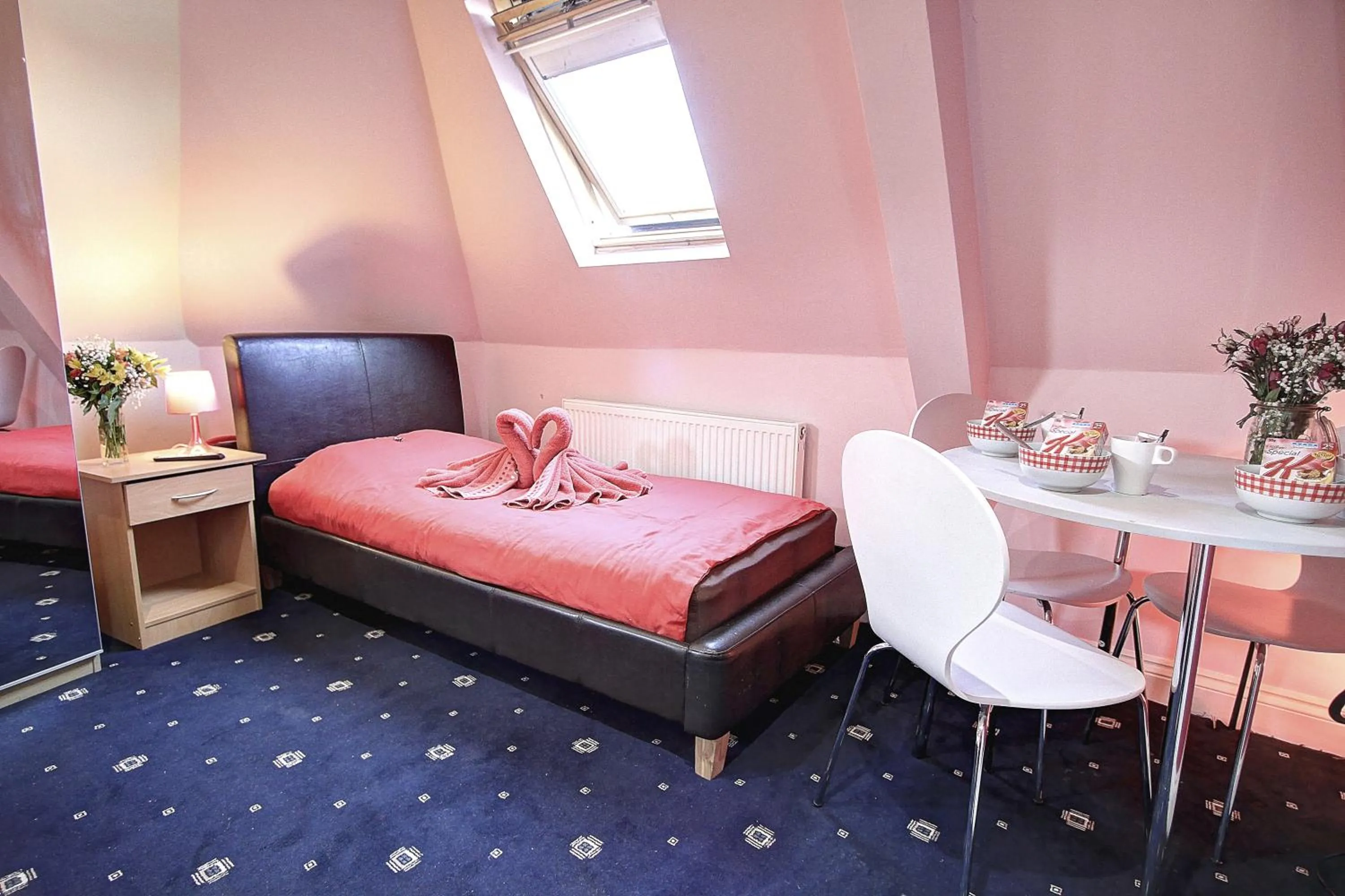 Bed in Beaconsfield Hotel