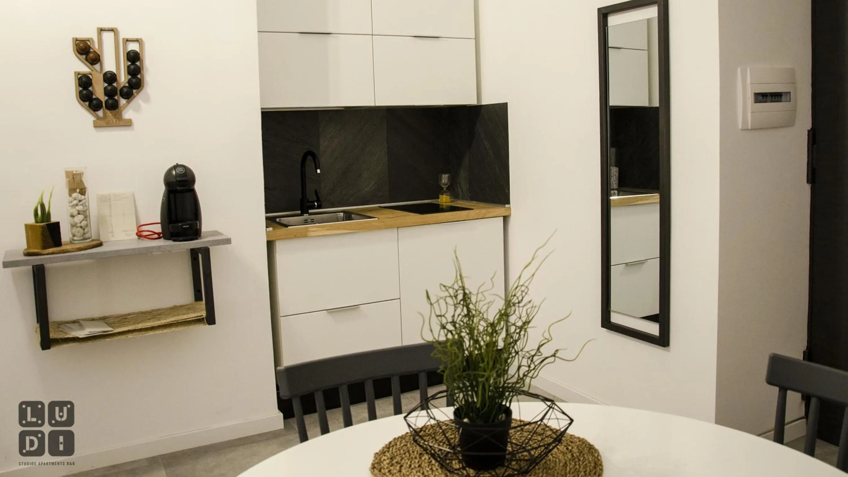 Kitchen or kitchenette in Ludi Studios