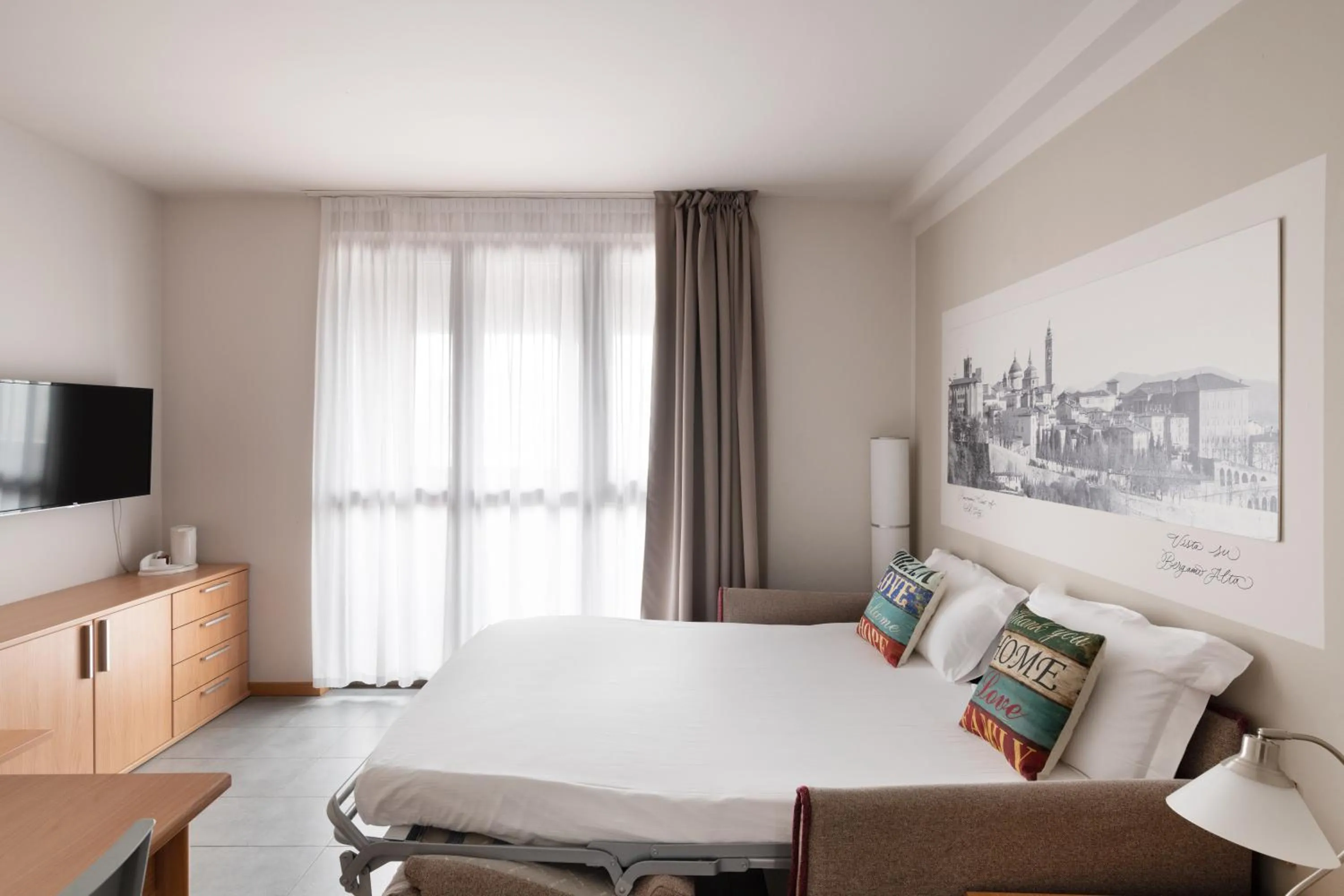 Bedroom, Bed in Hotel Borgo Brianteo