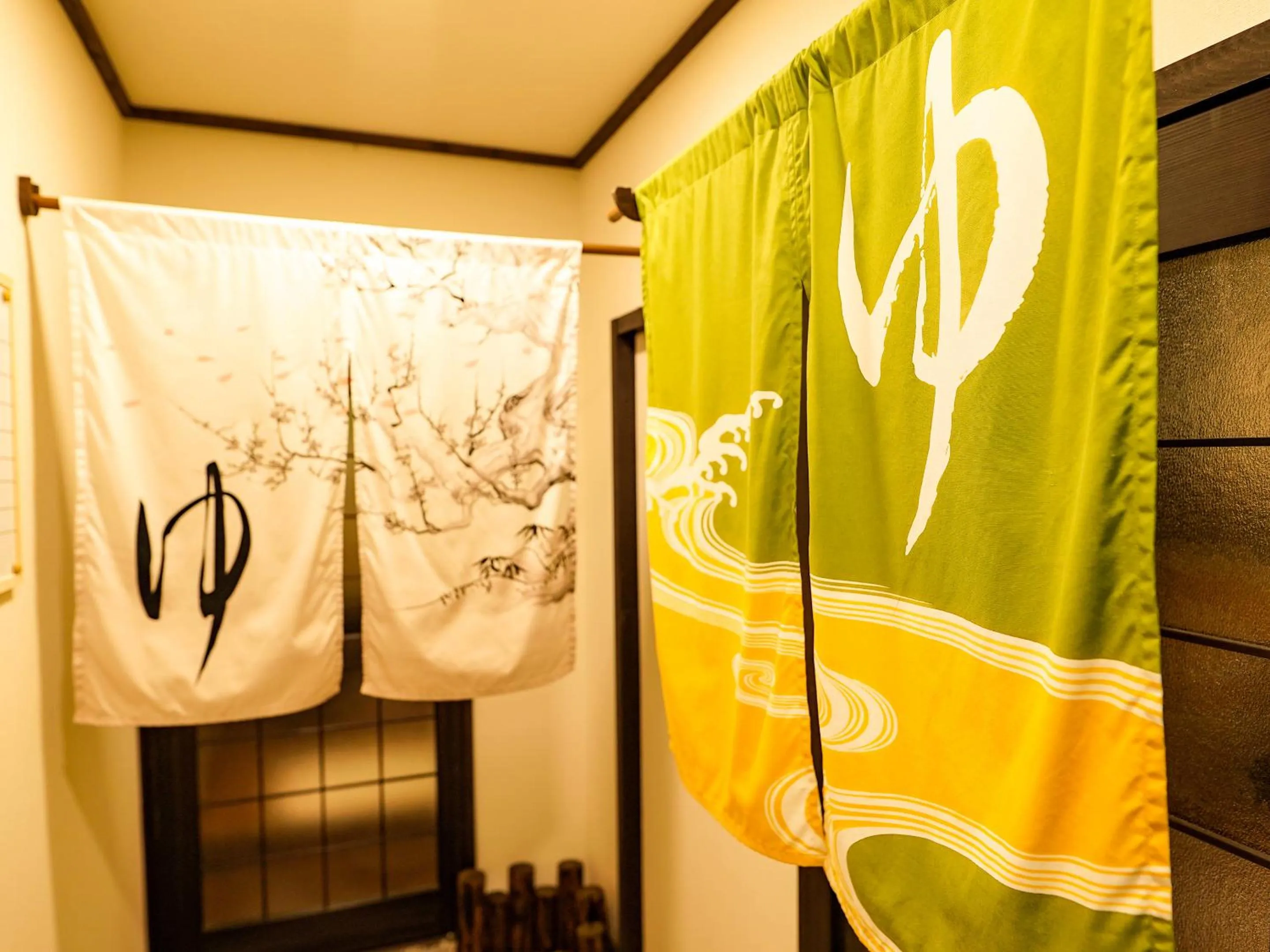 Hot Spring Bath in Hakone Onsen Yuyado Yamanoshou