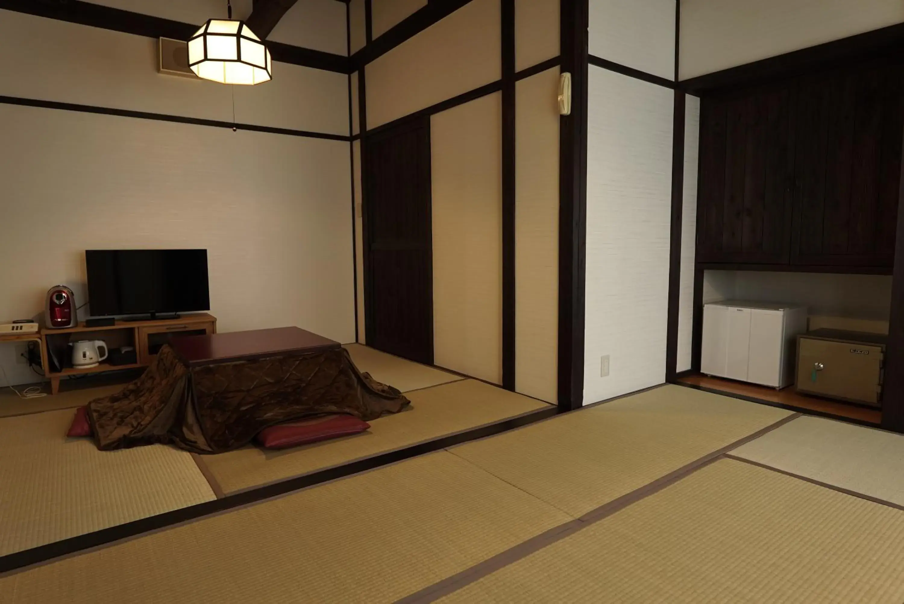 Photo of the whole room, Bed in Hakone Onsen Yuyado Yamanoshou Photo of the whole room, Bed in Hakone Onsen Yuyado Yamanoshou