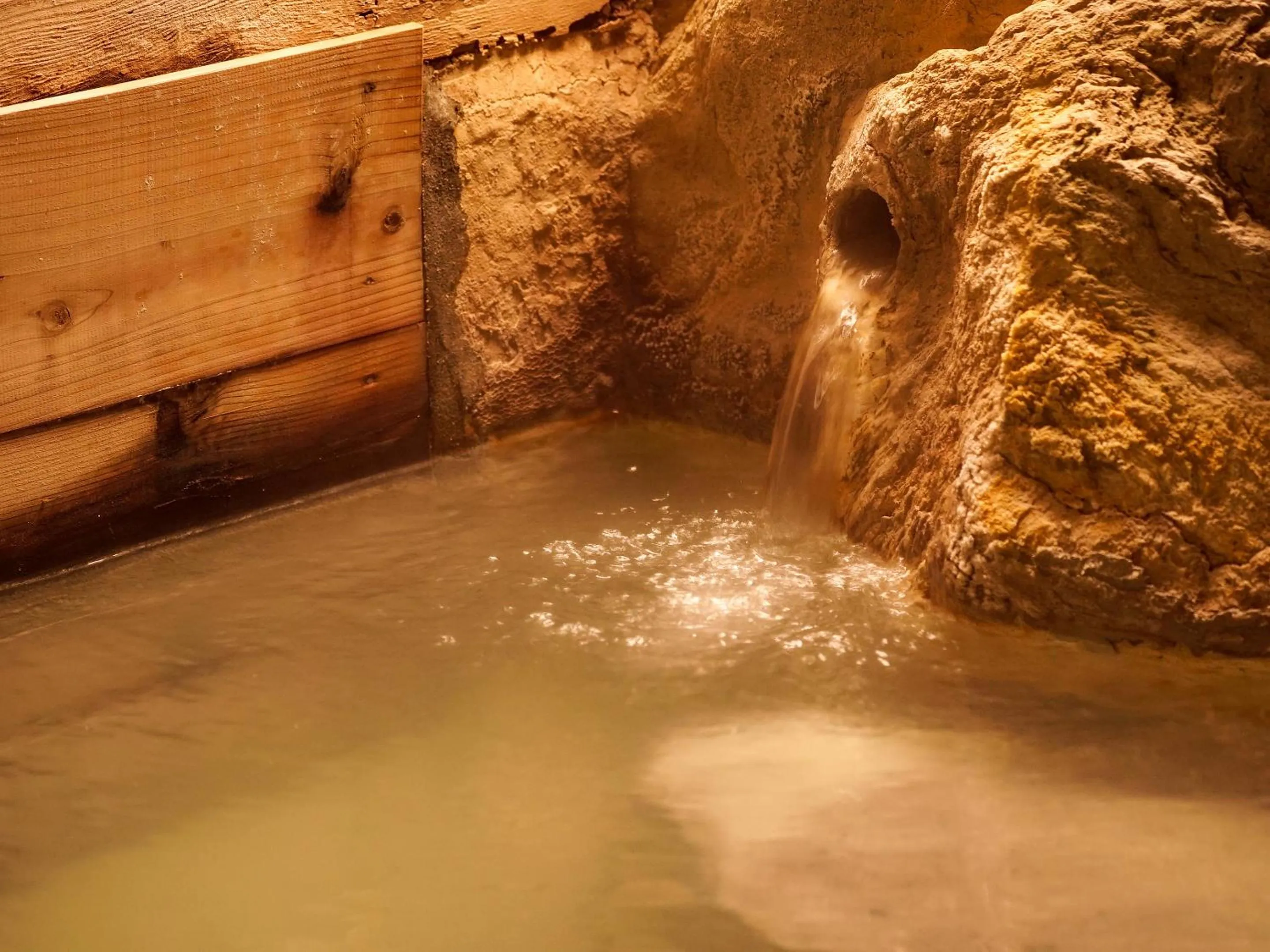 Open Air Bath in Hakone Onsen Yuyado Yamanoshou