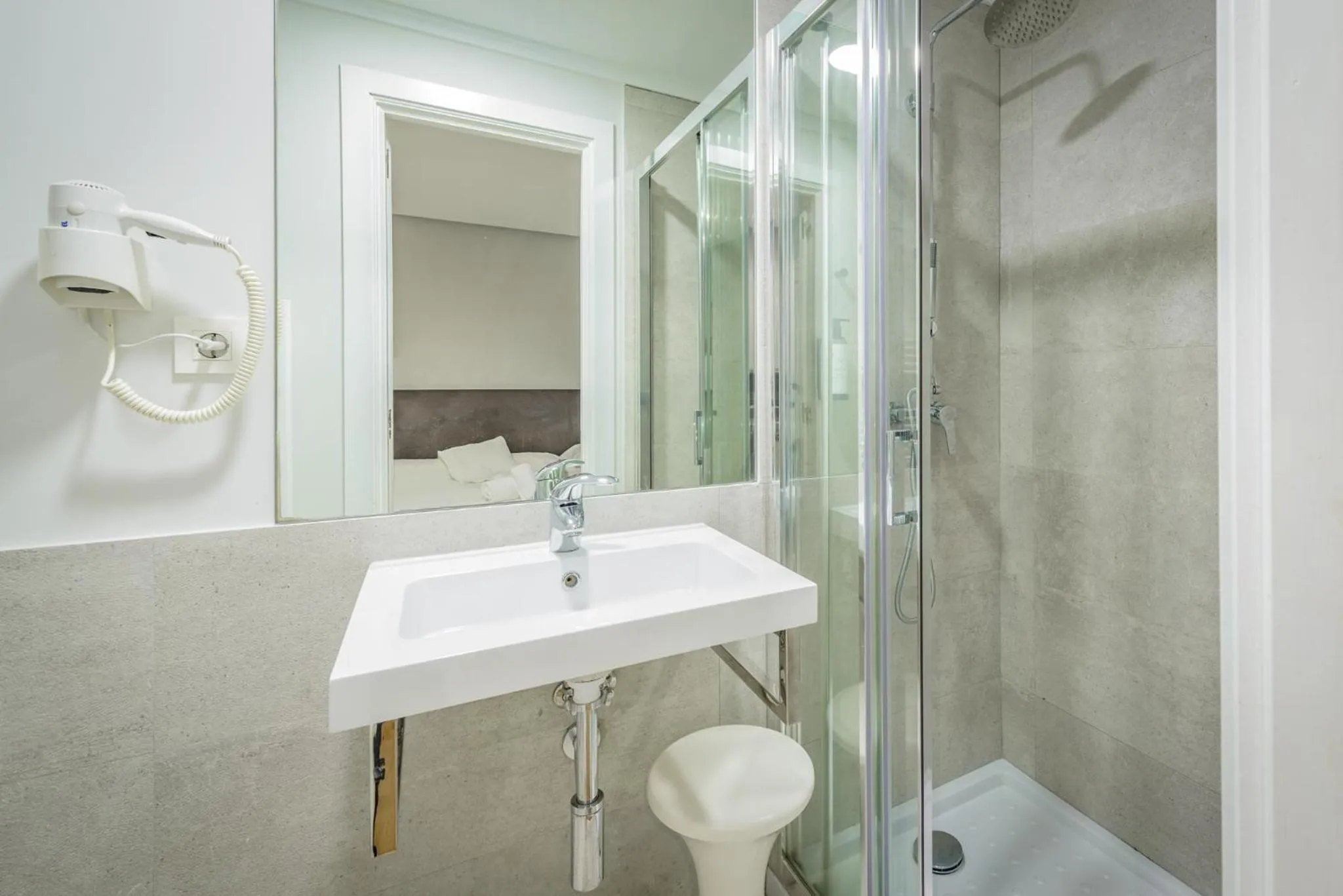 Bathroom in Hotel Mogay