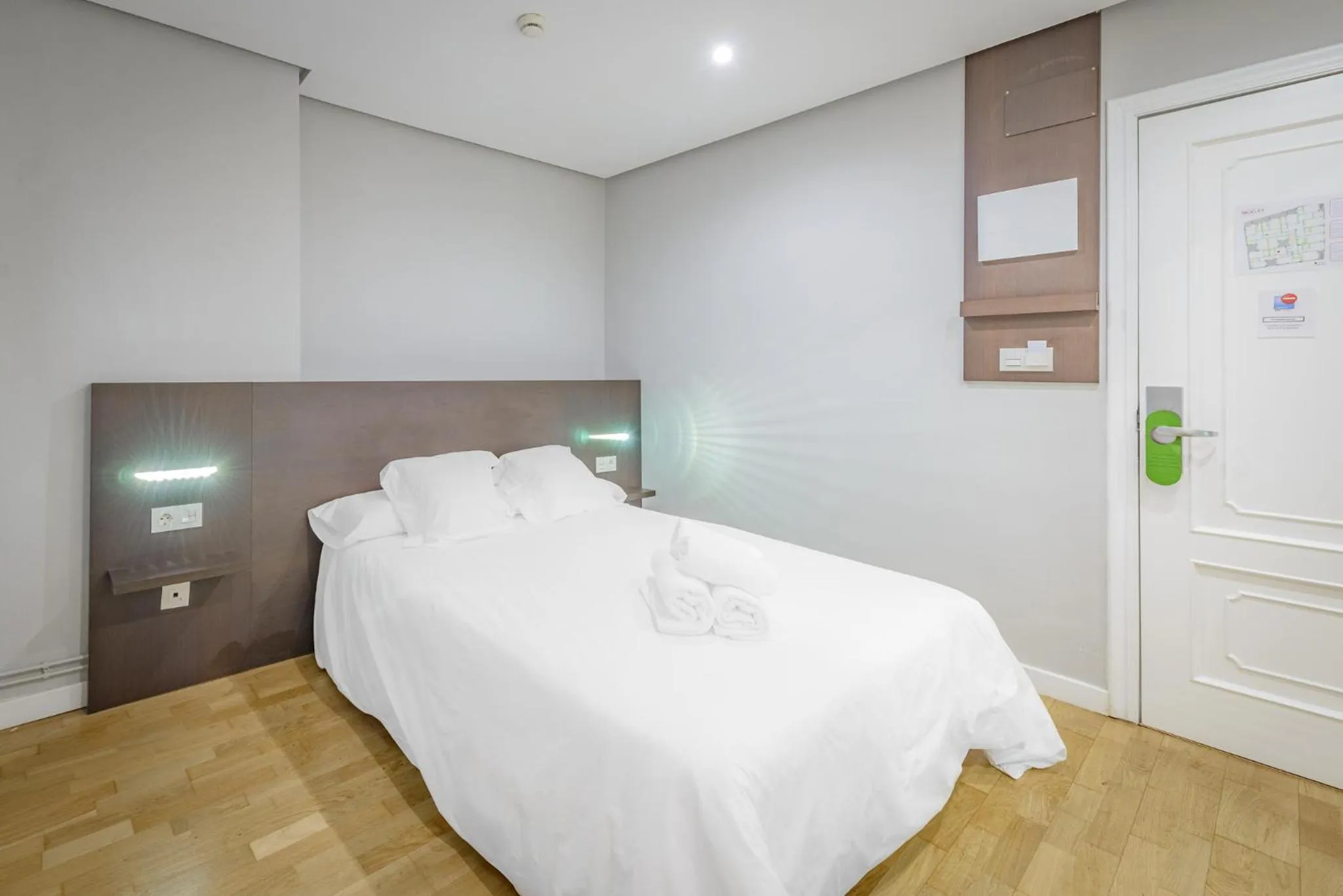 Photo of the whole room, Bed in Hotel Mogay