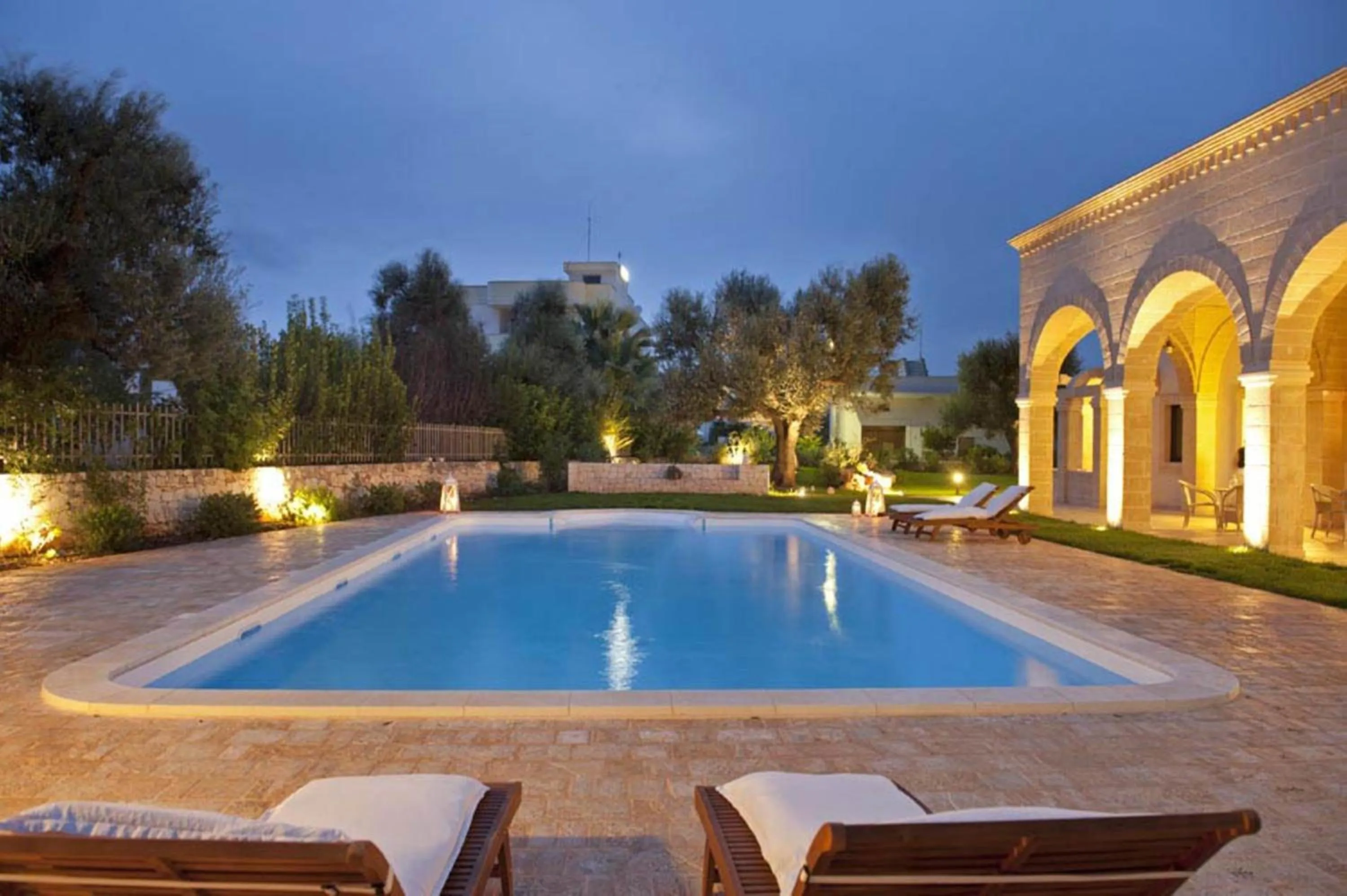 Swimming pool in Donna Lucrezia