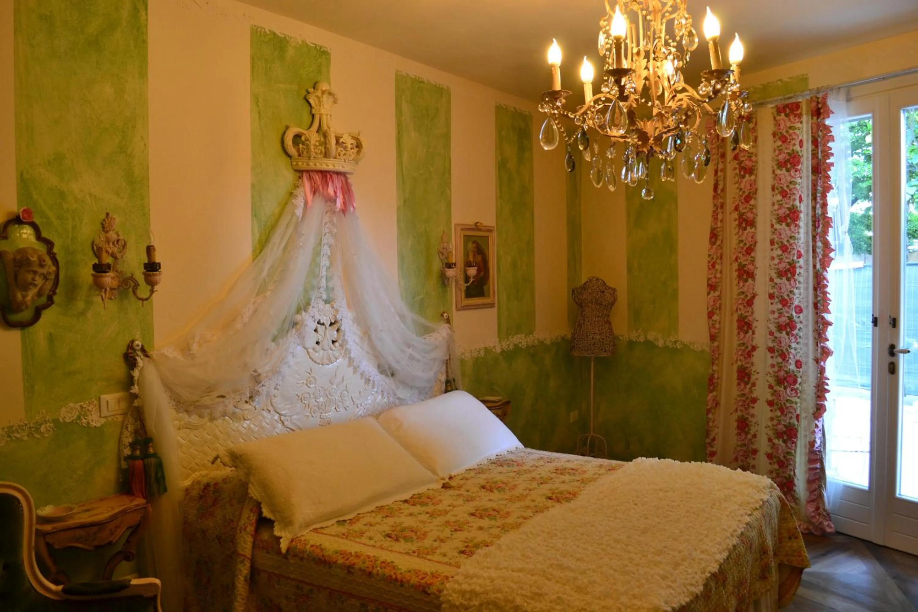 Bed in B&B La Maison degli Angeli