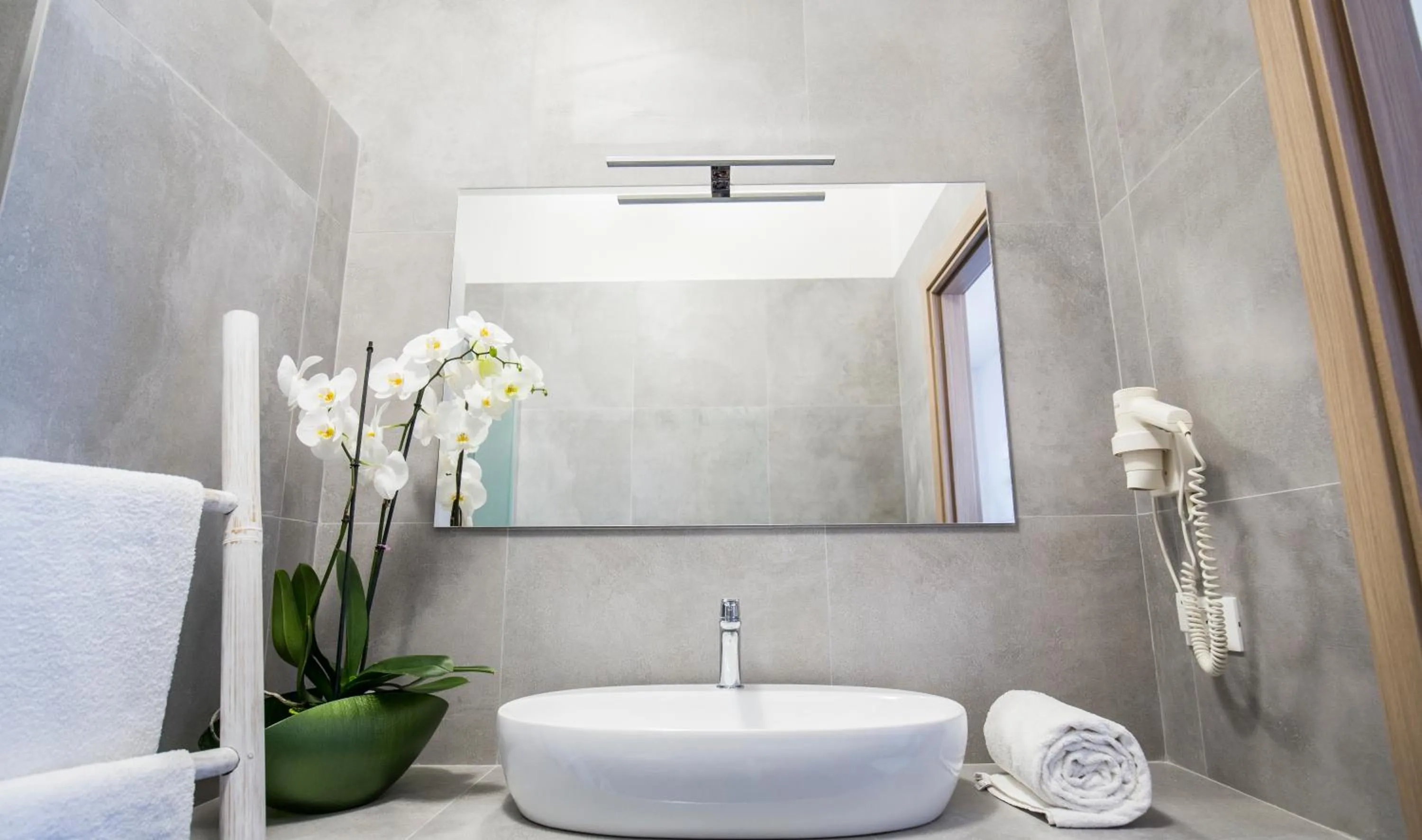 Bathroom in Svevo Sea House