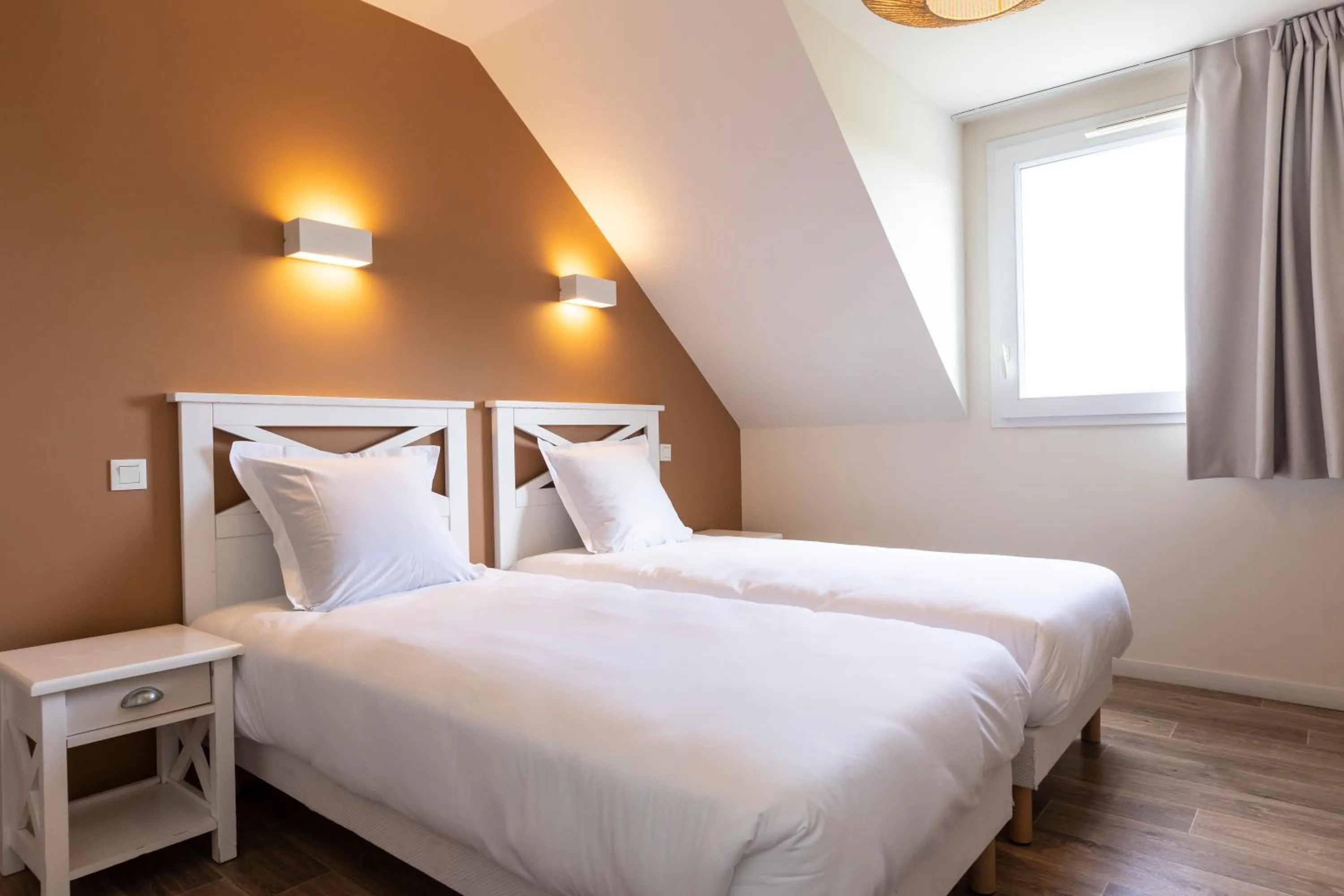 Bed in Résidence Odalys Les Villas de la Baie