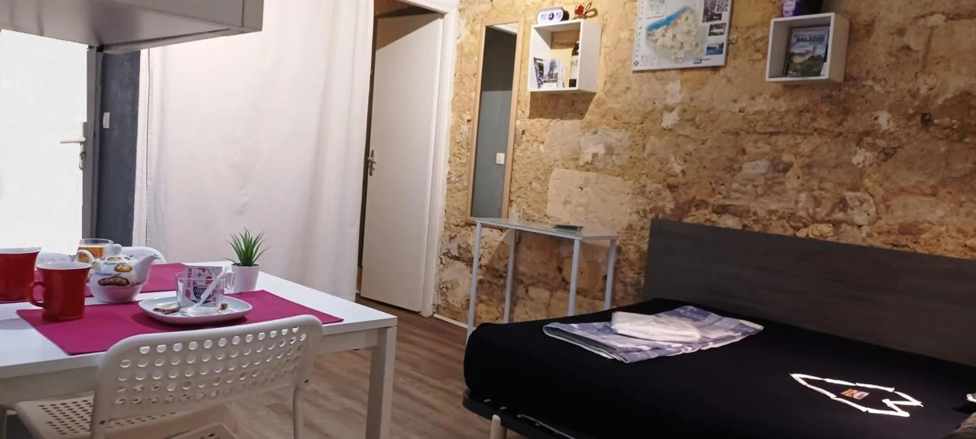 Studio Coeur de Bordeaux Terrasse Wifi gratuit