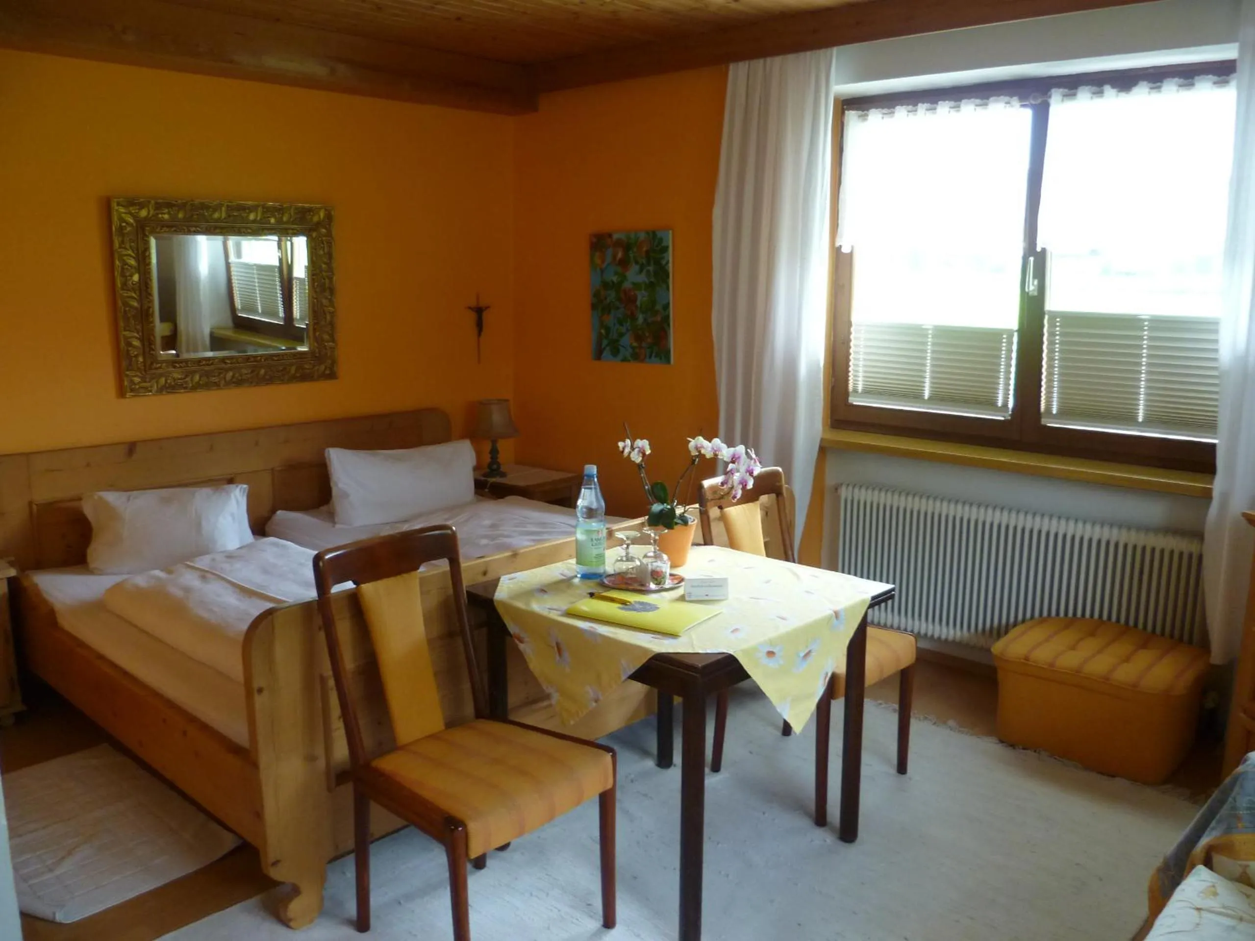 Photo of the whole room, Bed in Landhaus Greiderer