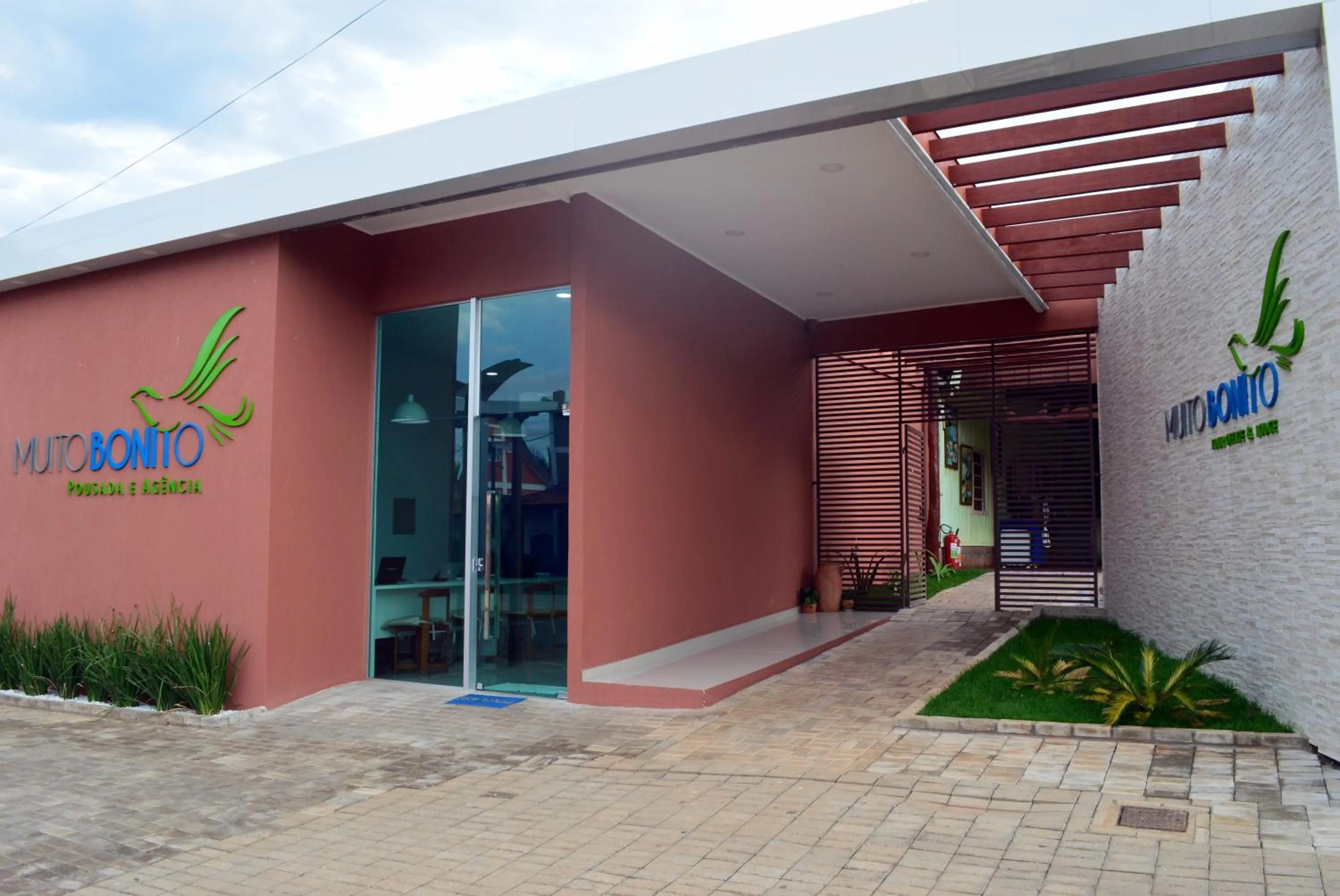 Lobby or reception in Pousada Muito Bonito