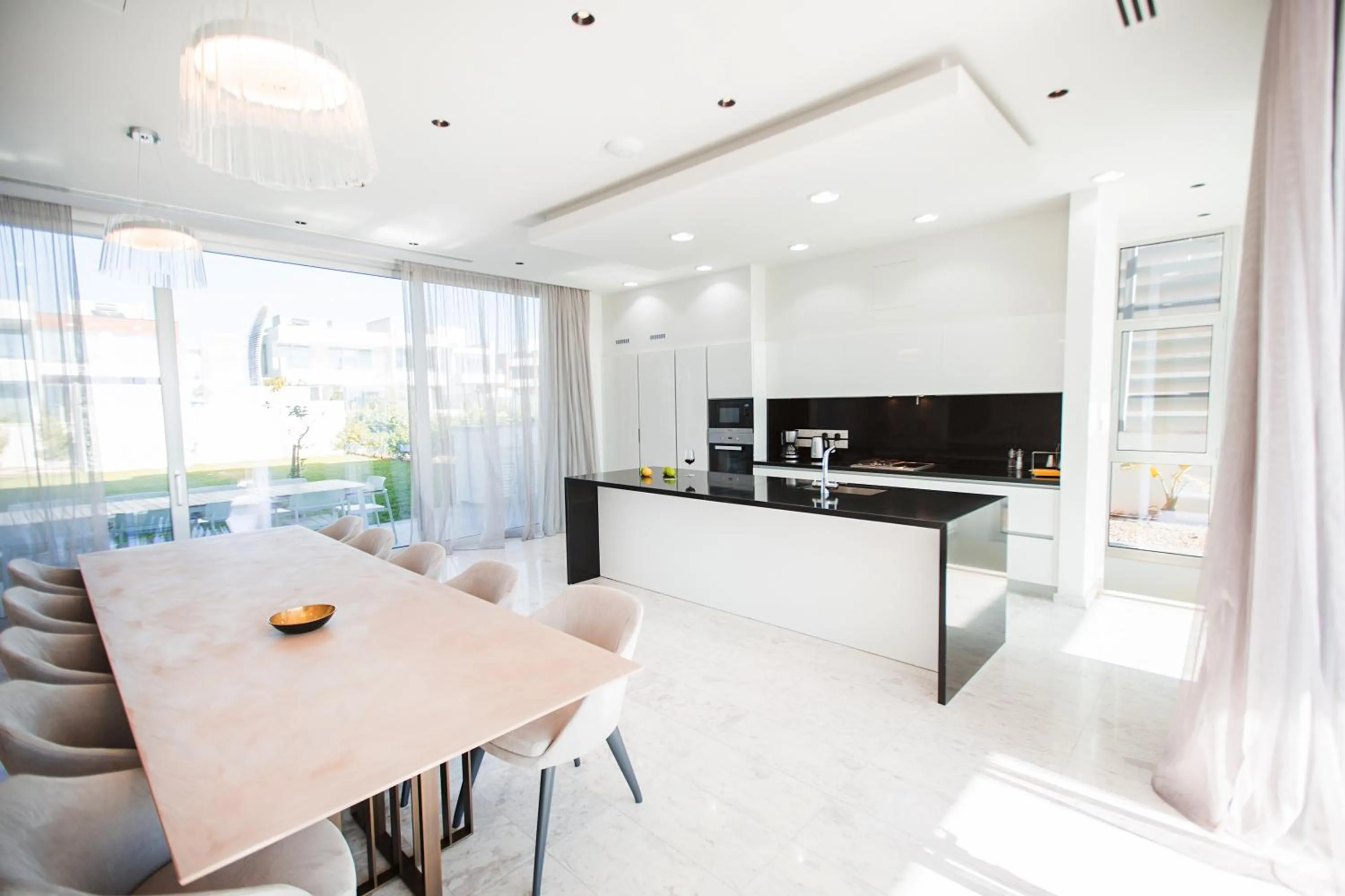 Kitchen or kitchenette in Vivo Mare Beachfront-Seaview Villas