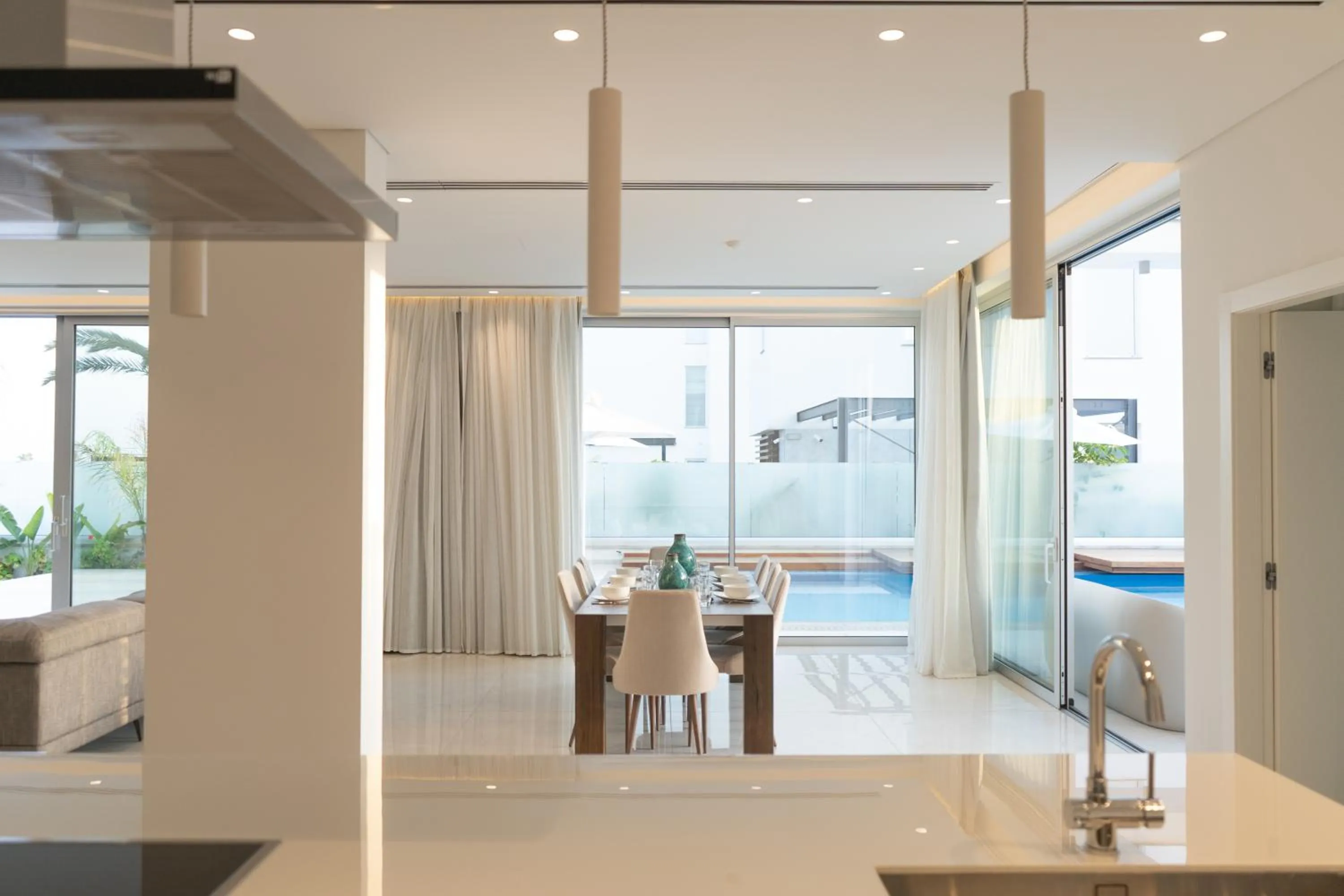 Dining area in Vivo Mare Beachfront-Seaview Villas
