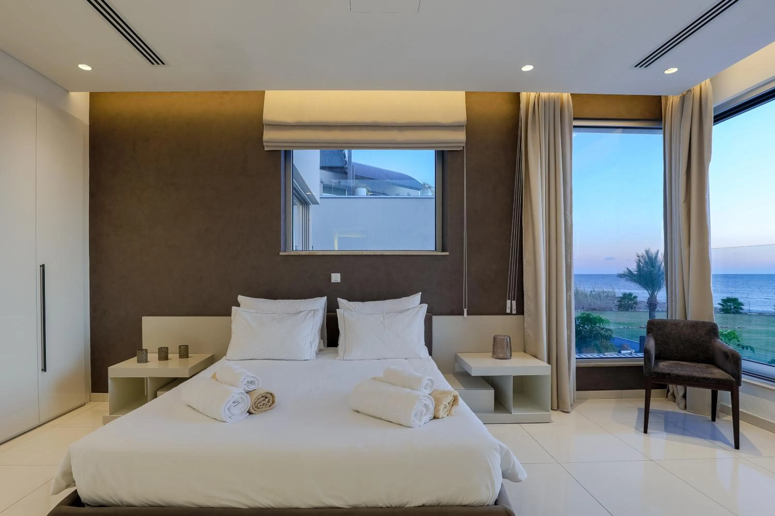 Bed in Vivo Mare Beachfront-Seaview Villas