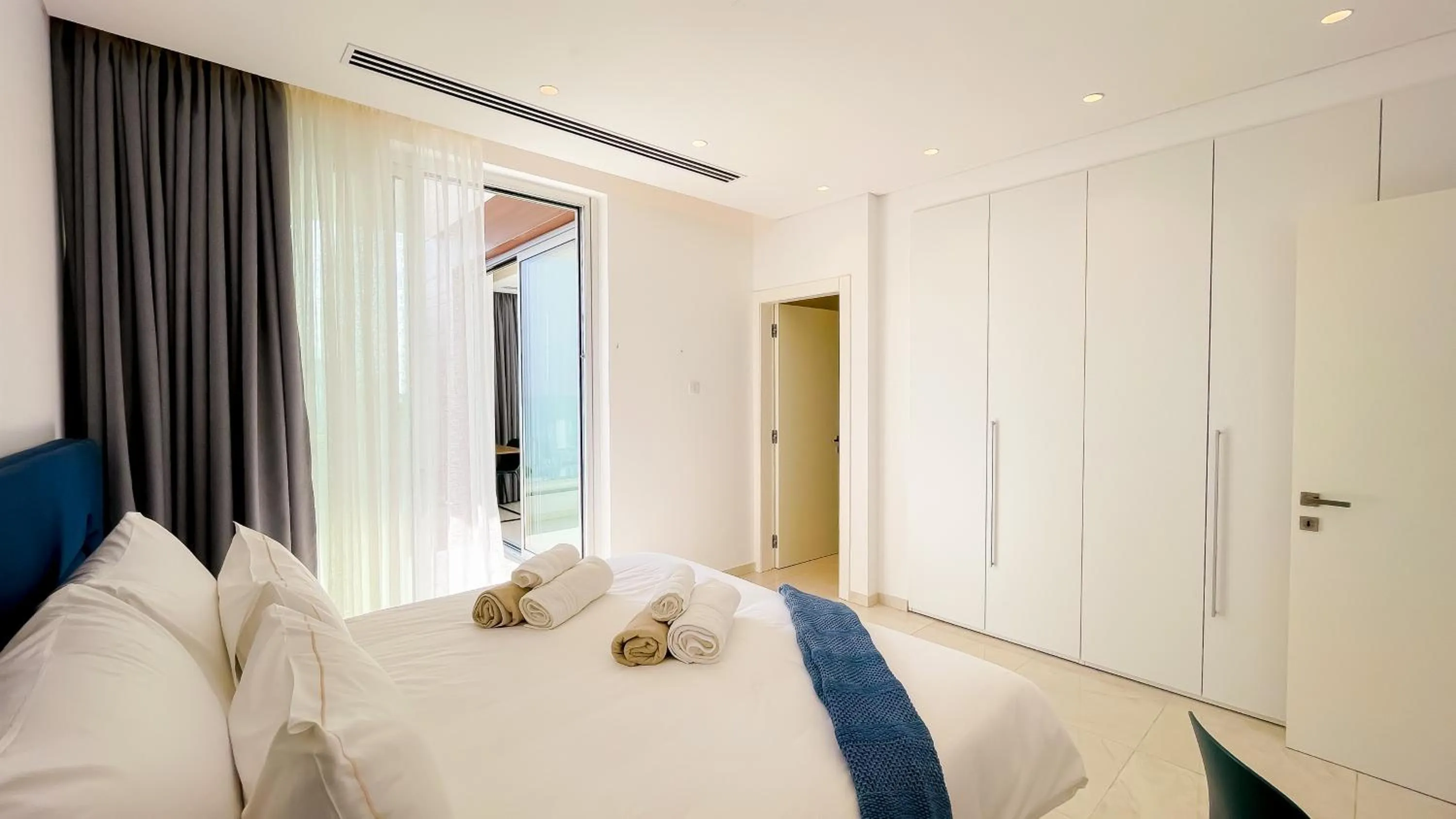 Bedroom, Bed in Vivo Mare Beachfront-Seaview Villas