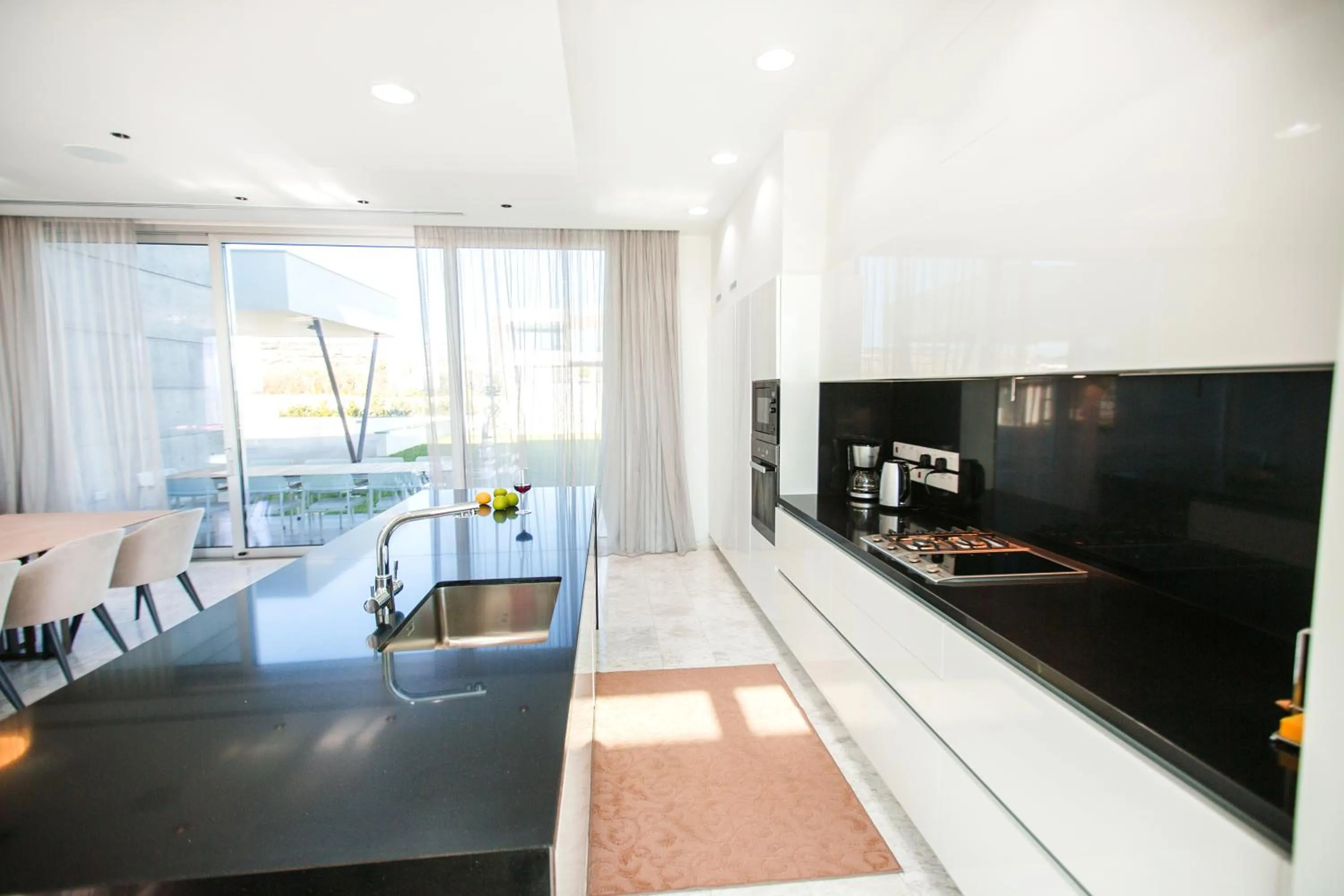 Kitchen or kitchenette in Vivo Mare Beachfront-Seaview Villas