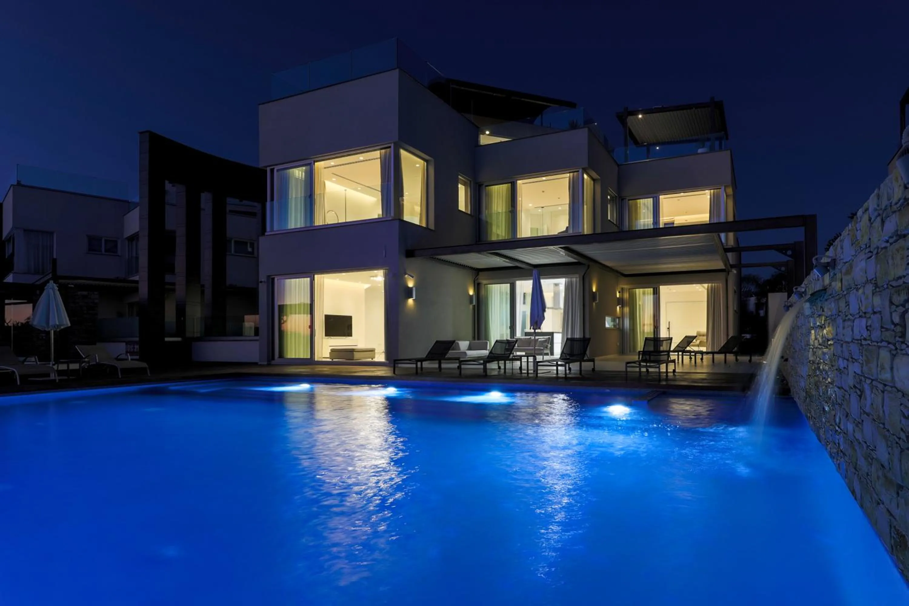 Property building in Vivo Mare Beachfront-Seaview Villas