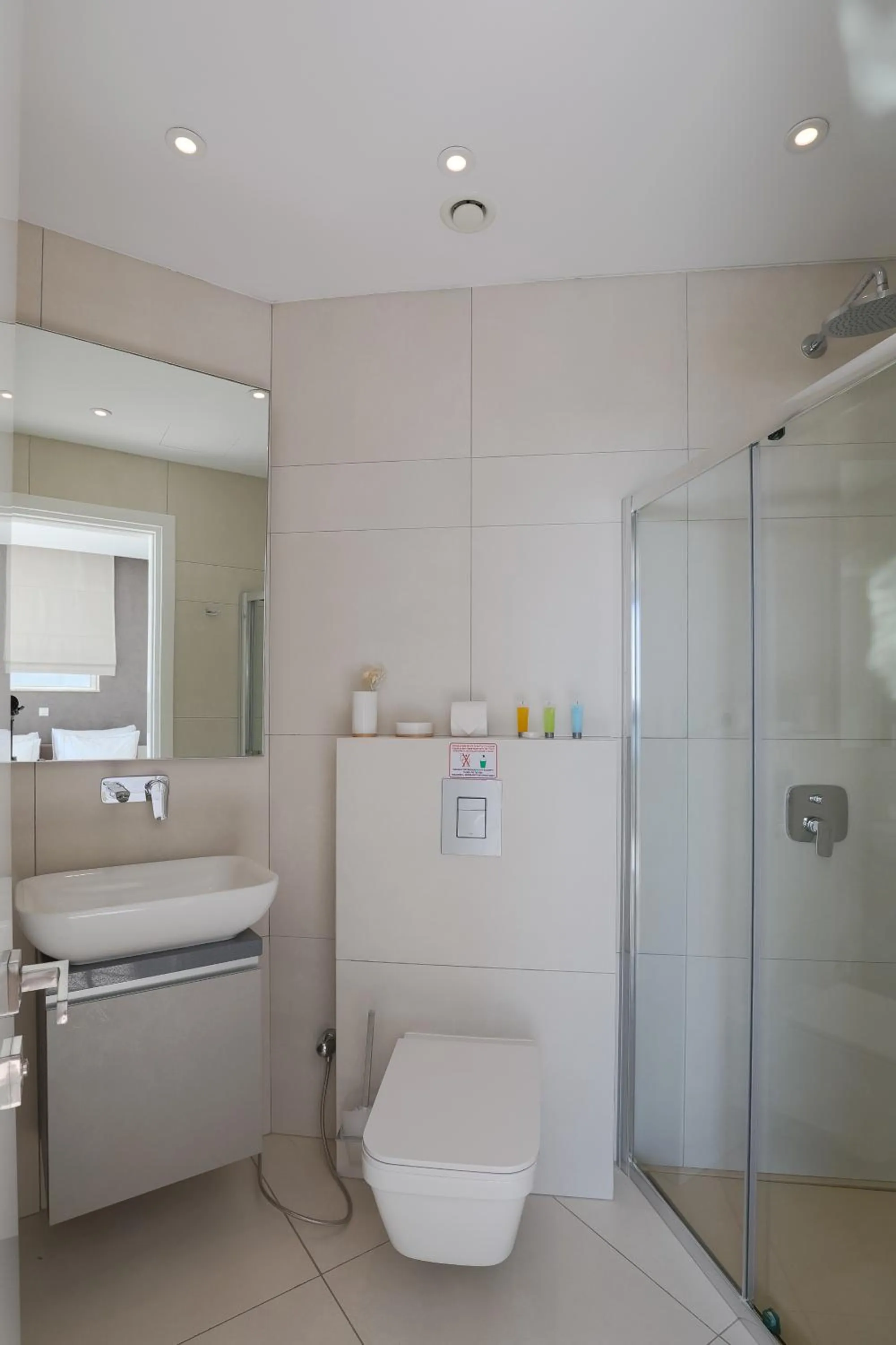 Shower in Vivo Mare Beachfront-Seaview Villas