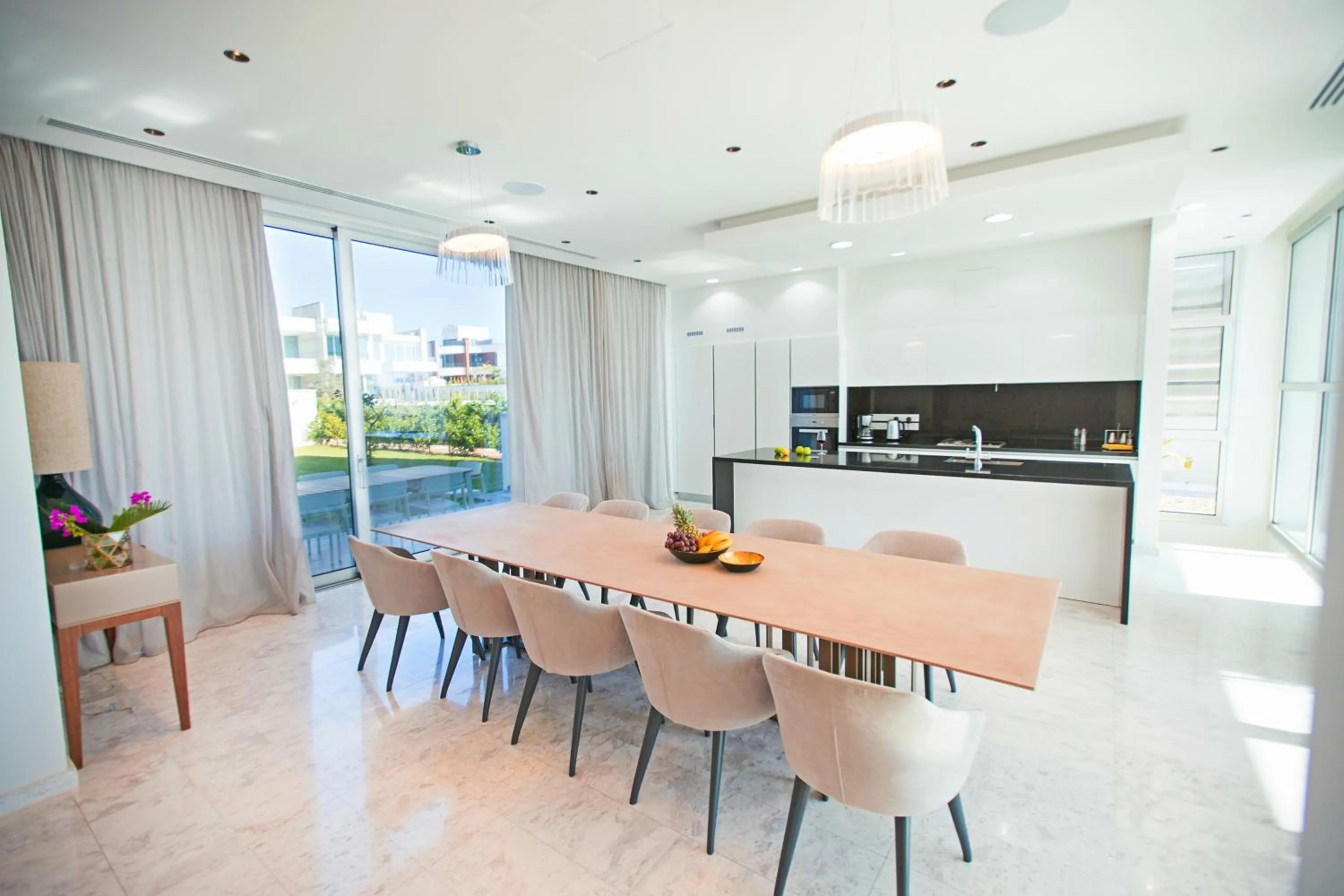 Dining area in Vivo Mare Beachfront-Seaview Villas
