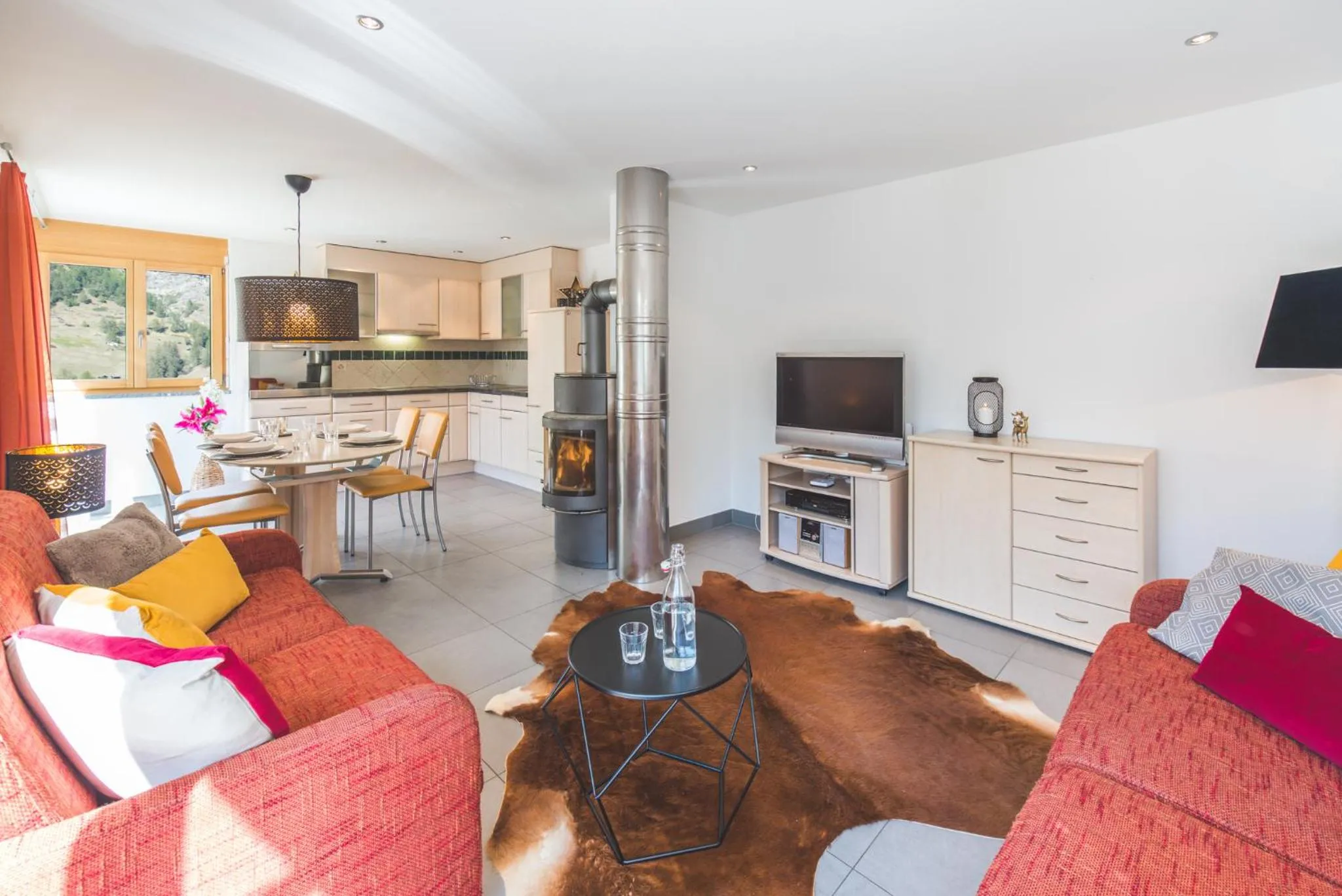 Kitchen or kitchenette in Apartment Alpharmonie