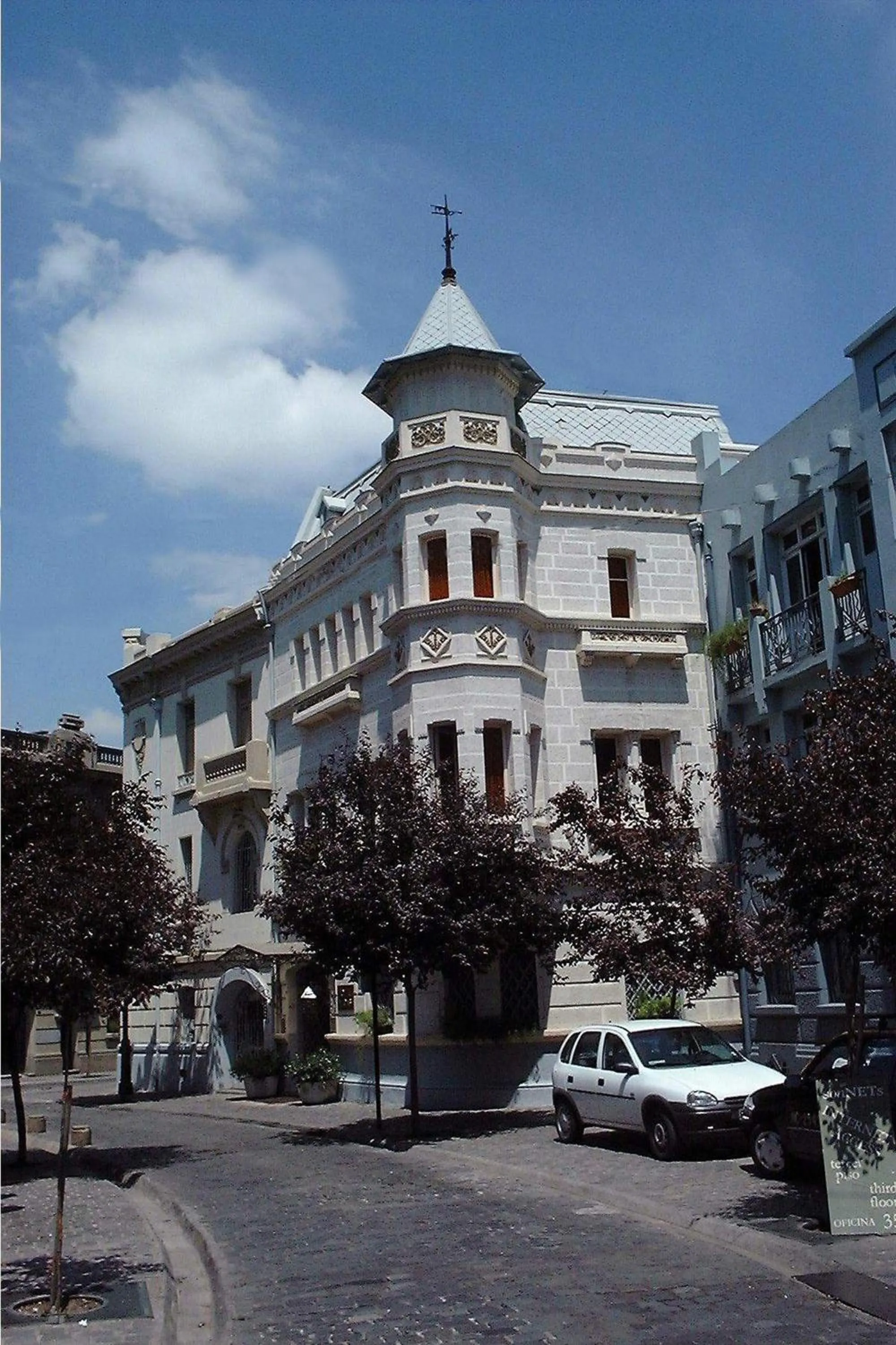 Facade/entrance in Hotel Vegas