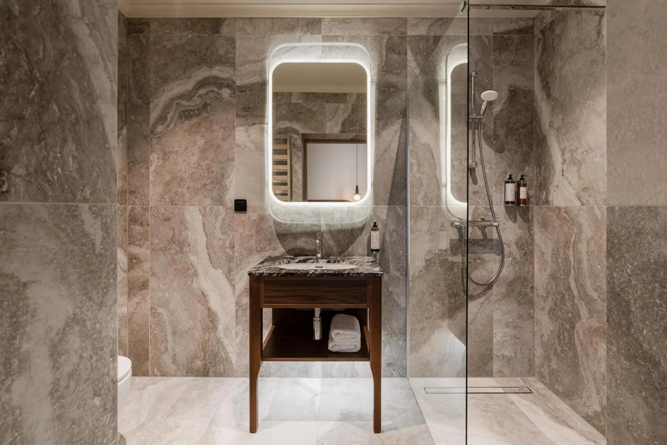 Shower in Forest Hotel