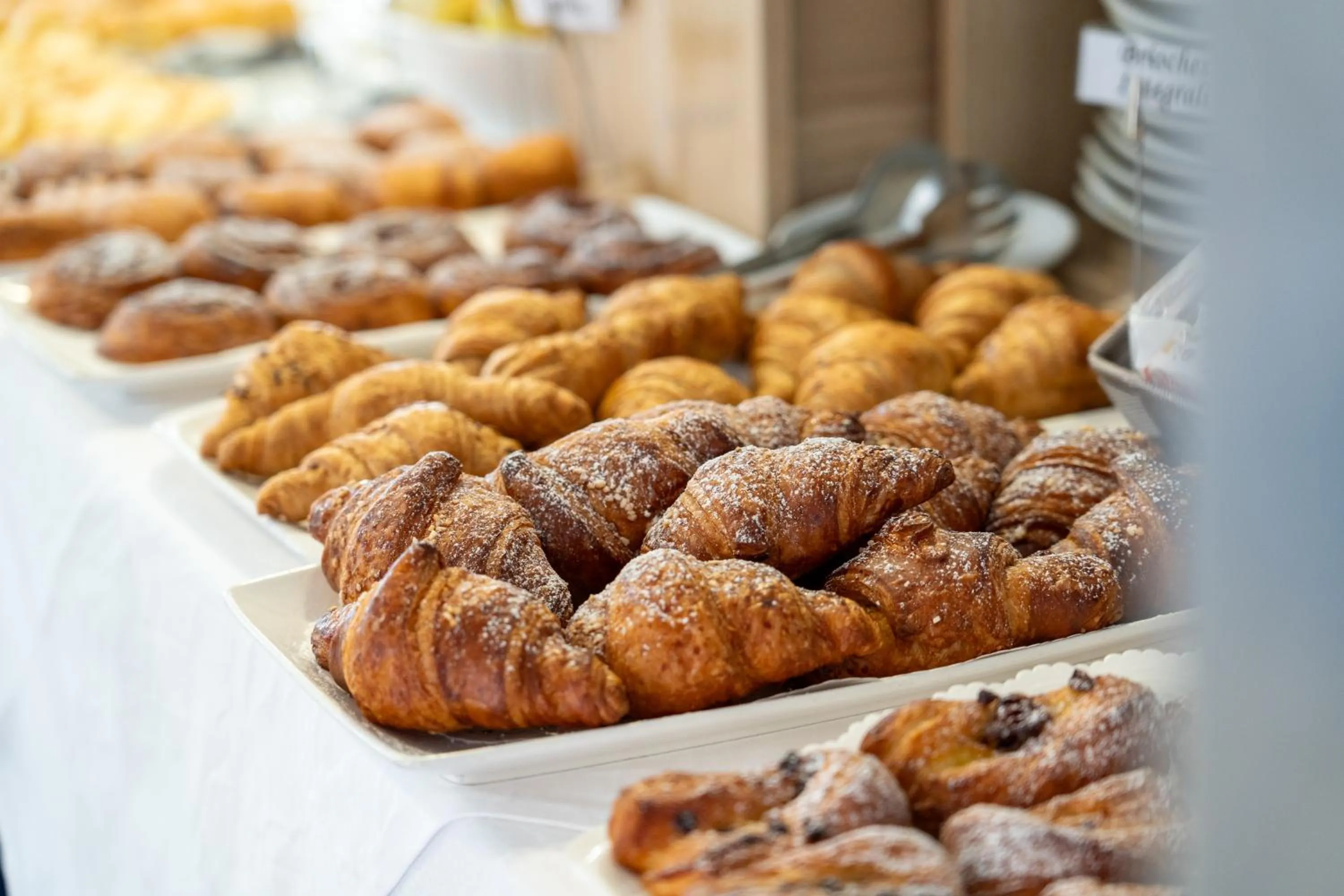 Breakfast in Hotel Apollo