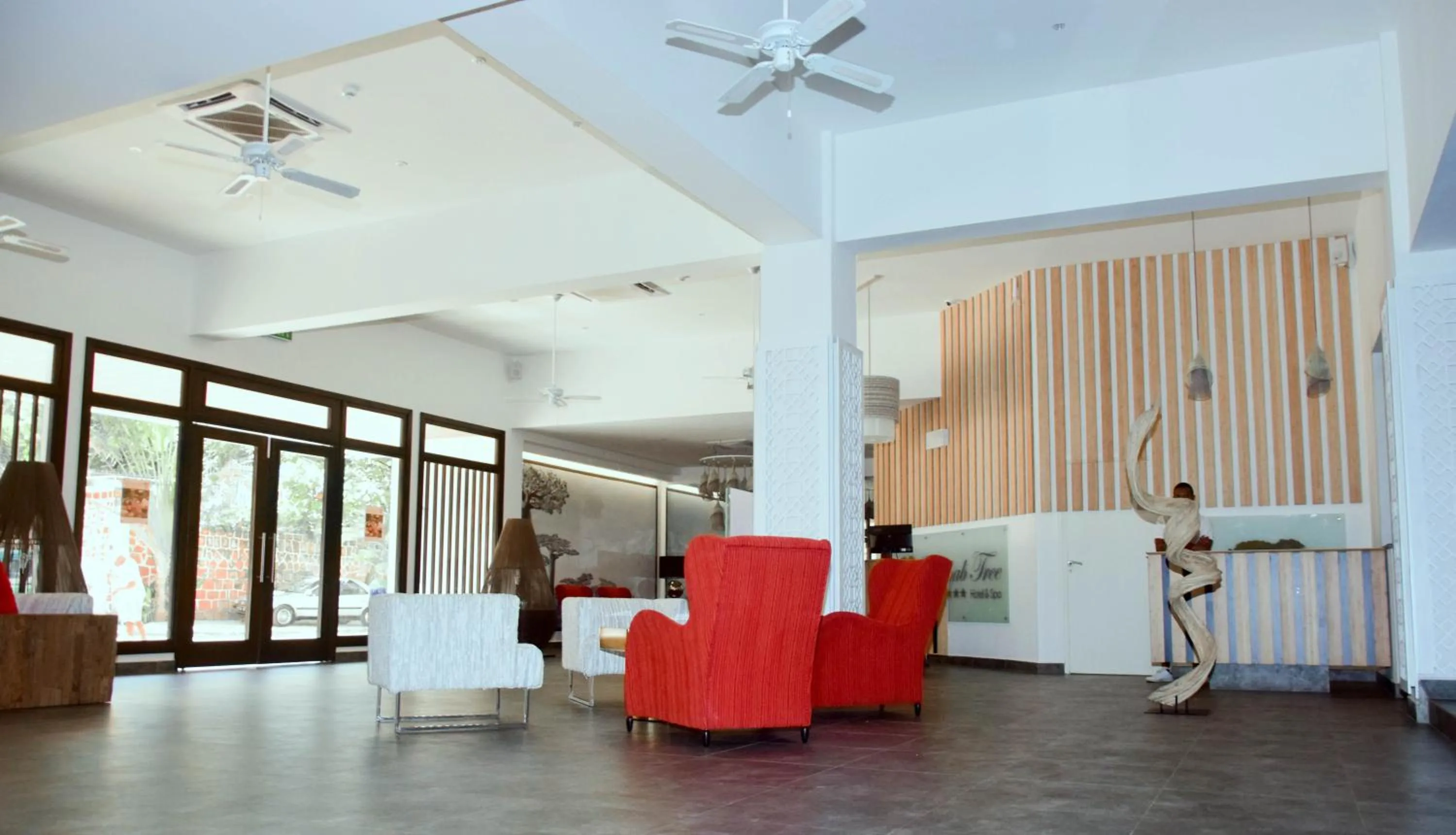 Lobby or reception in Baobab Tree Hôtel & Spa