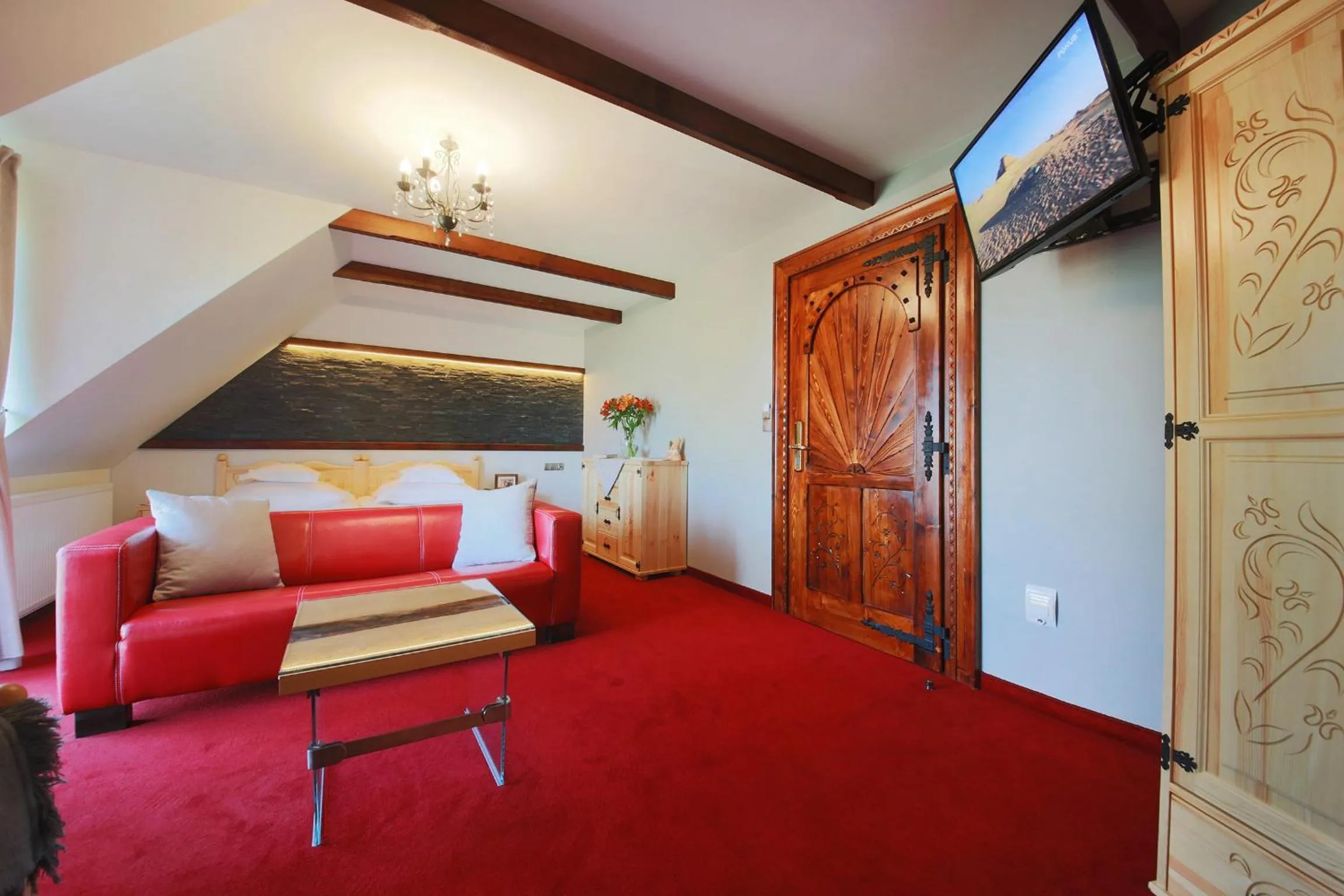 TV and multimedia, Bed in ECO Willa Grand Karpatia Ski&Wellness