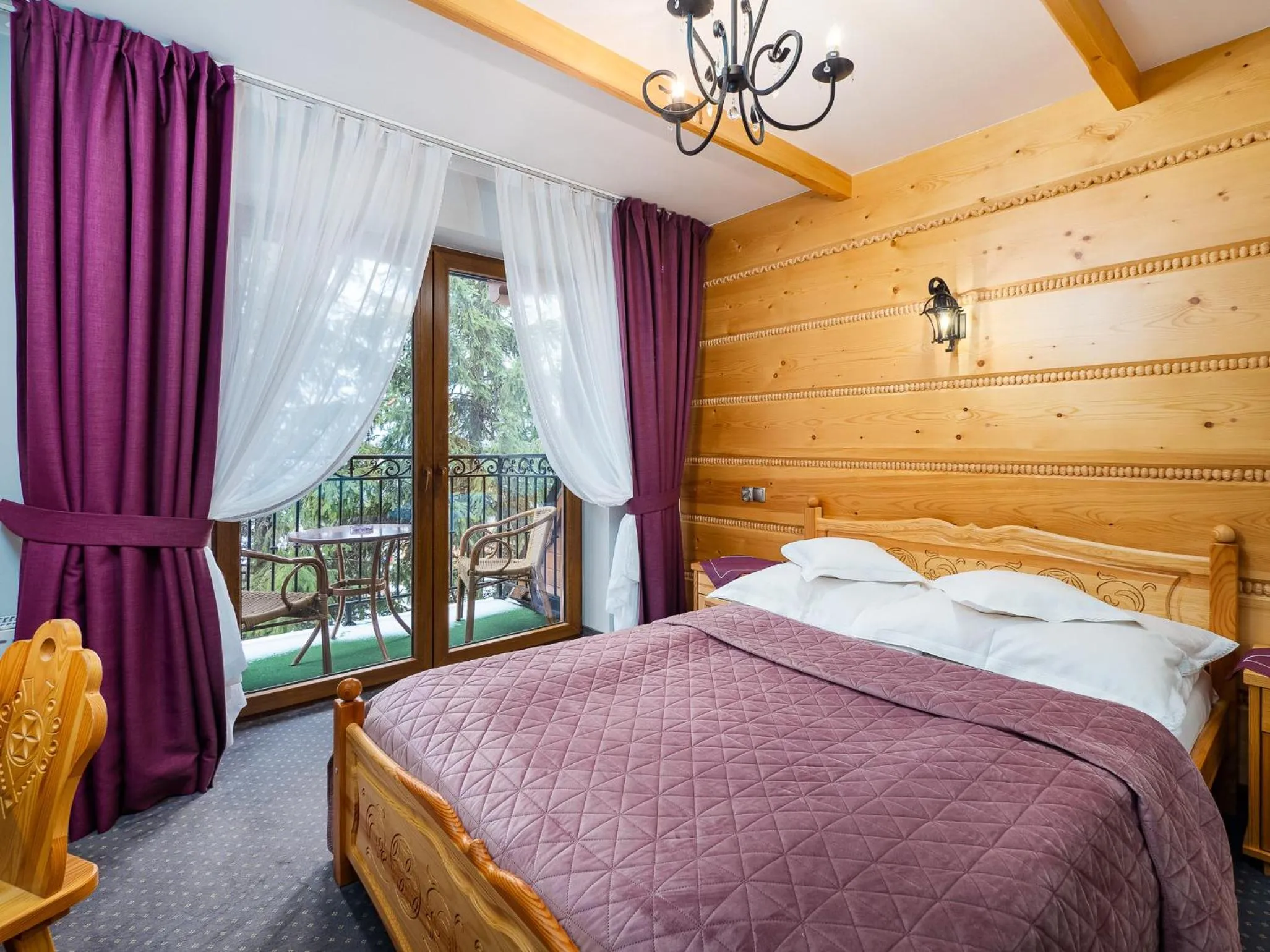 Bed in ECO Willa Grand Karpatia Ski&Wellness