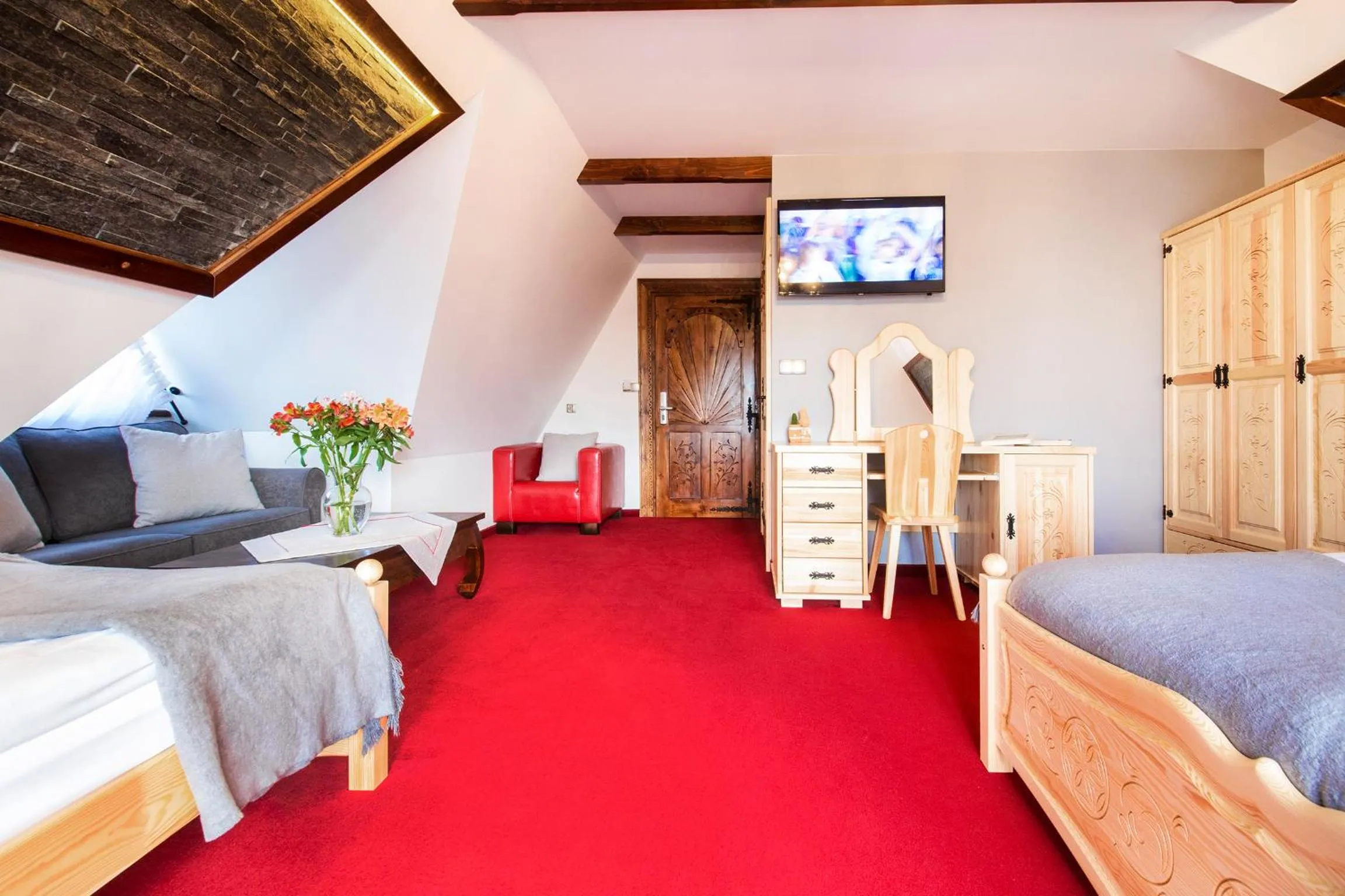 TV and multimedia, Bed in ECO Willa Grand Karpatia Ski&Wellness