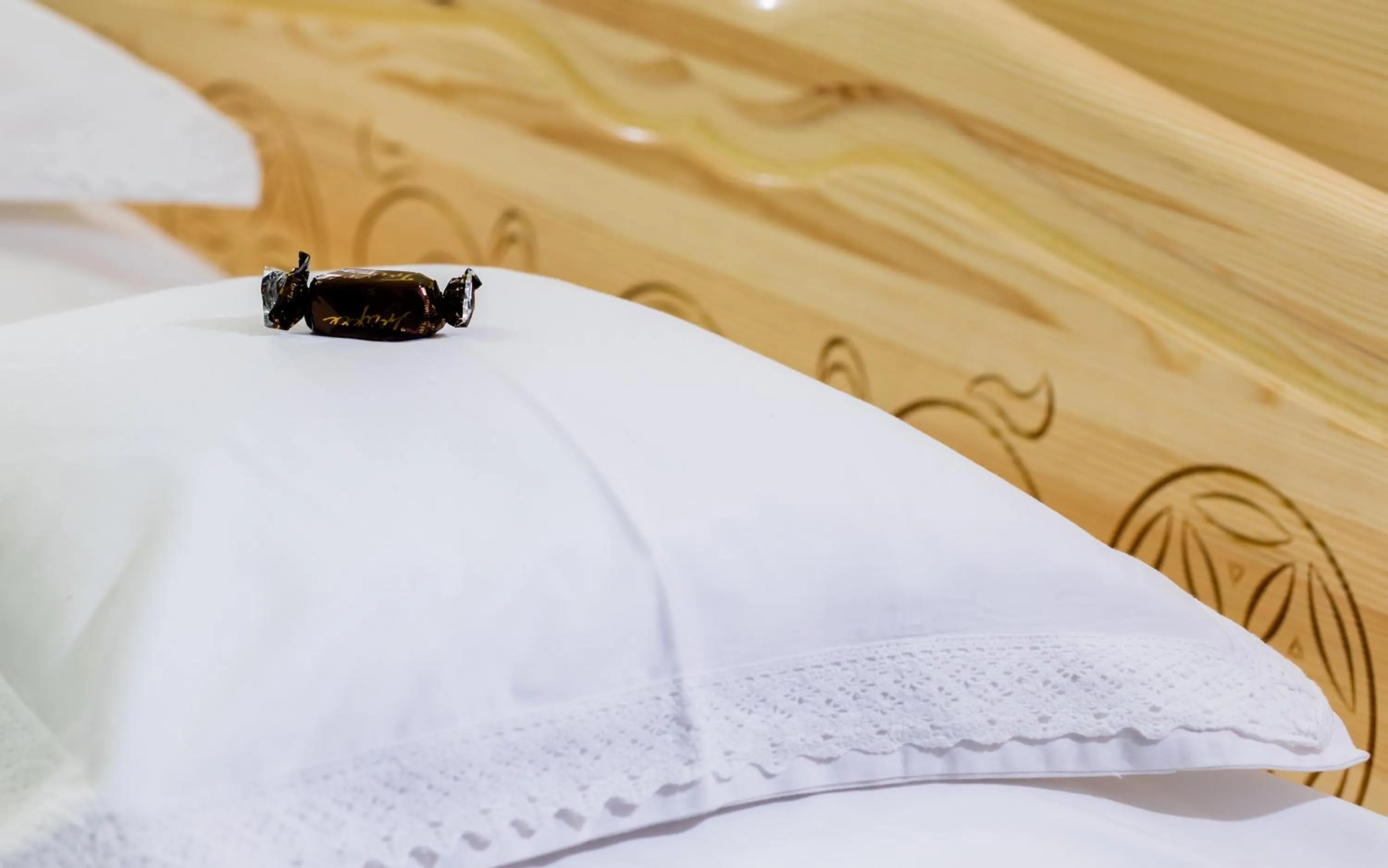 Decorative detail, Bed in ECO Willa Grand Karpatia Ski&Wellness