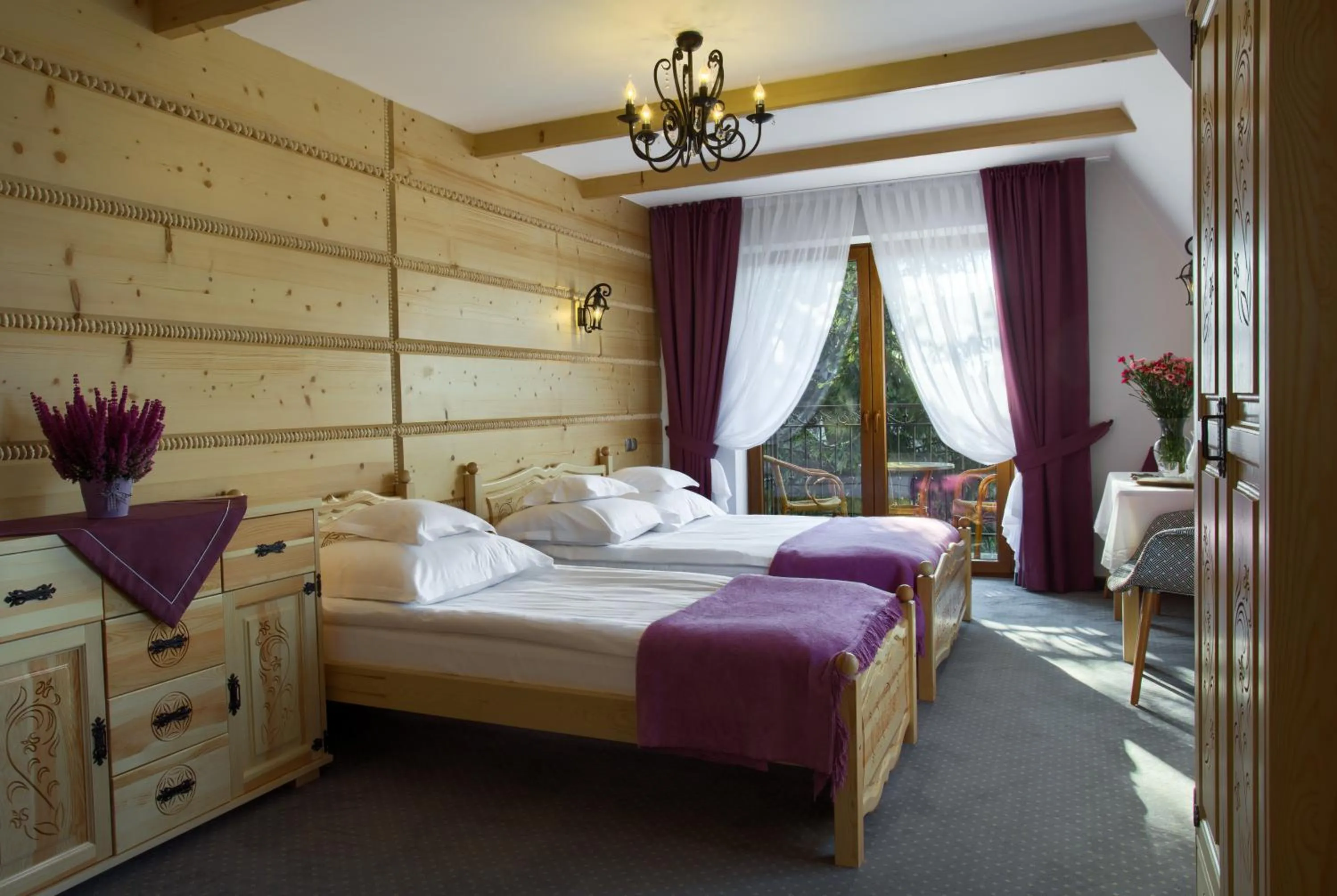 Balcony/Terrace, Bed in ECO Willa Grand Karpatia Ski&Wellness