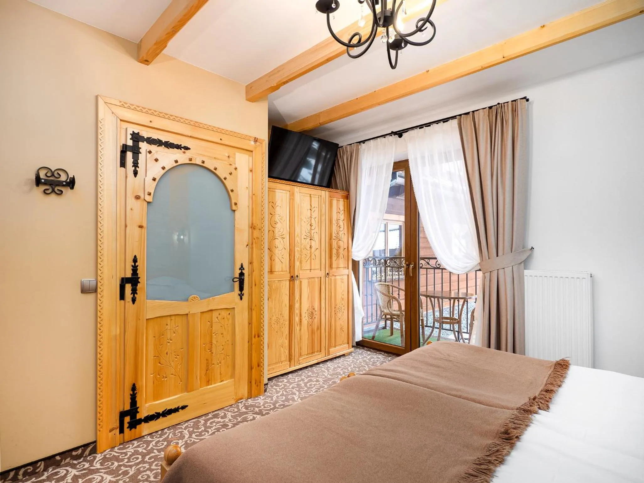 Bed in ECO Willa Grand Karpatia Ski&Wellness