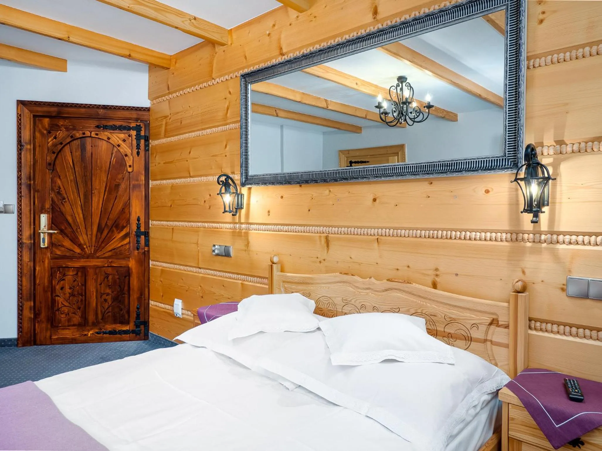 Bed in ECO Willa Grand Karpatia Ski&Wellness