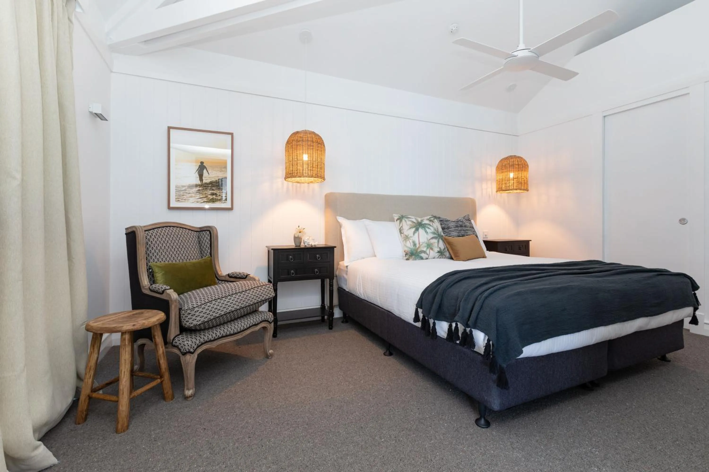 Bedroom, Bed in Novotel Sunshine Coast Resort