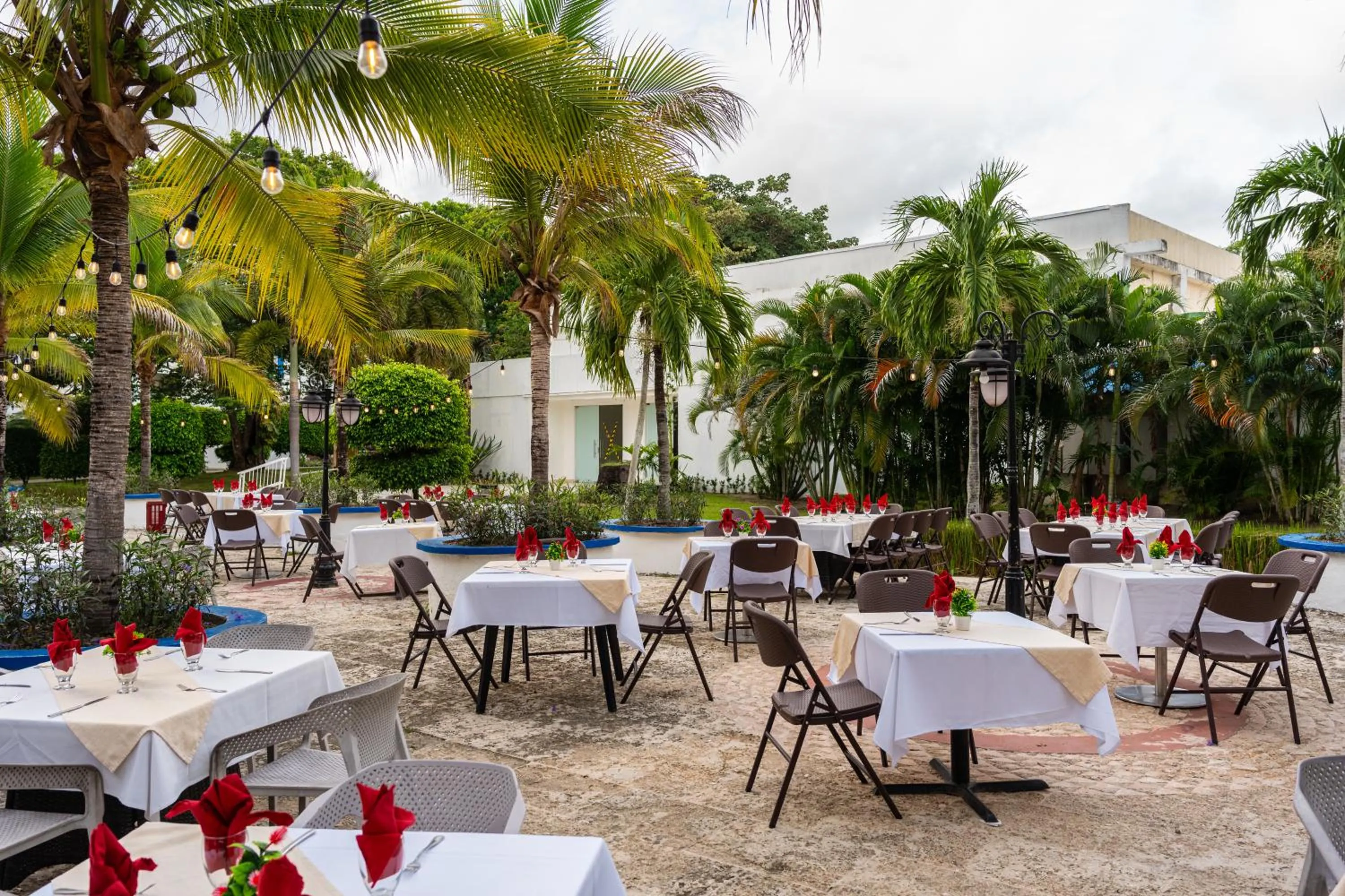 Restaurant/places to eat in Playa Blanca Beach Resort - All Inclusive