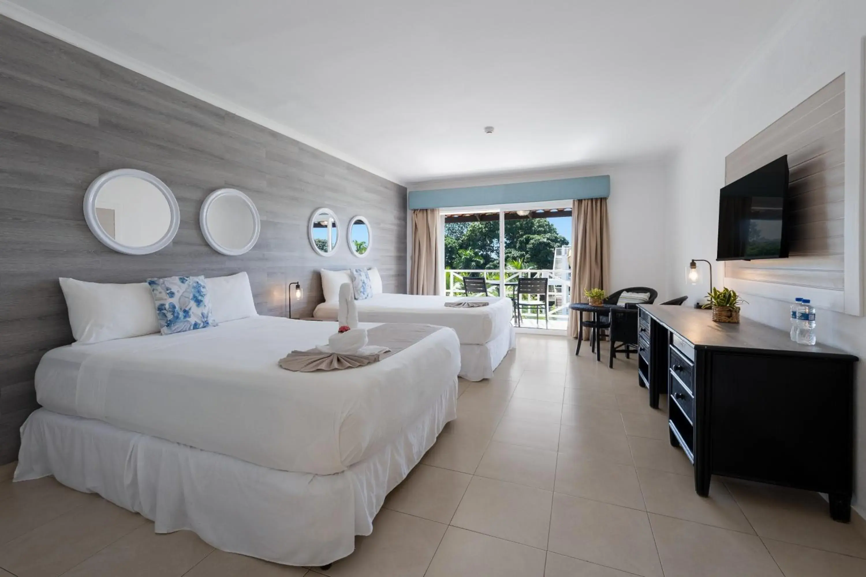 Deluxe Queen Room with Two Queen Beds in Playa Blanca Beach Resort - All Inclusive Deluxe Queen Room with Two Queen Beds in Playa Blanca Beach Resort - All Inclusive