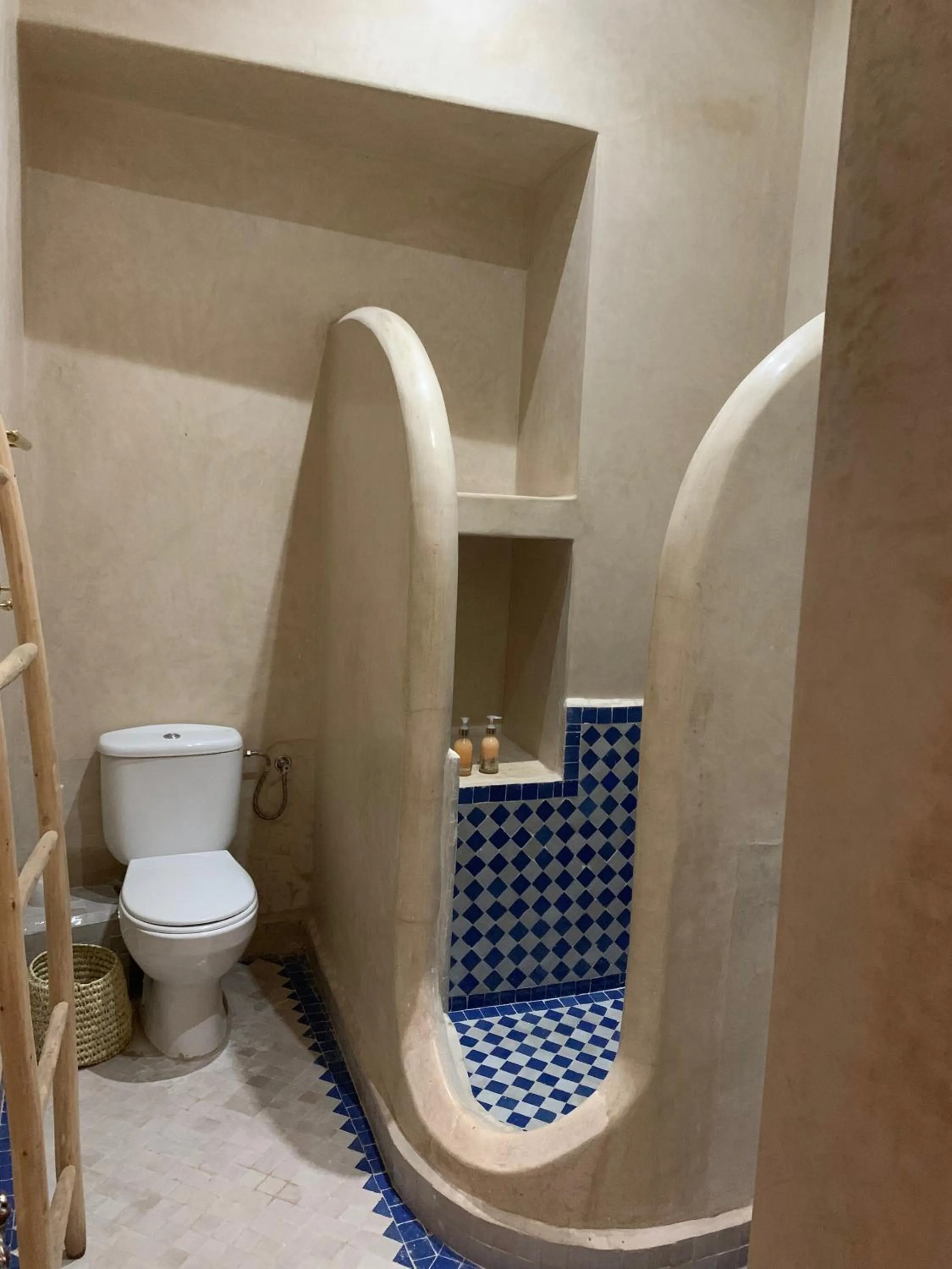 Toilet in Riad Abaka hotel & boutique
