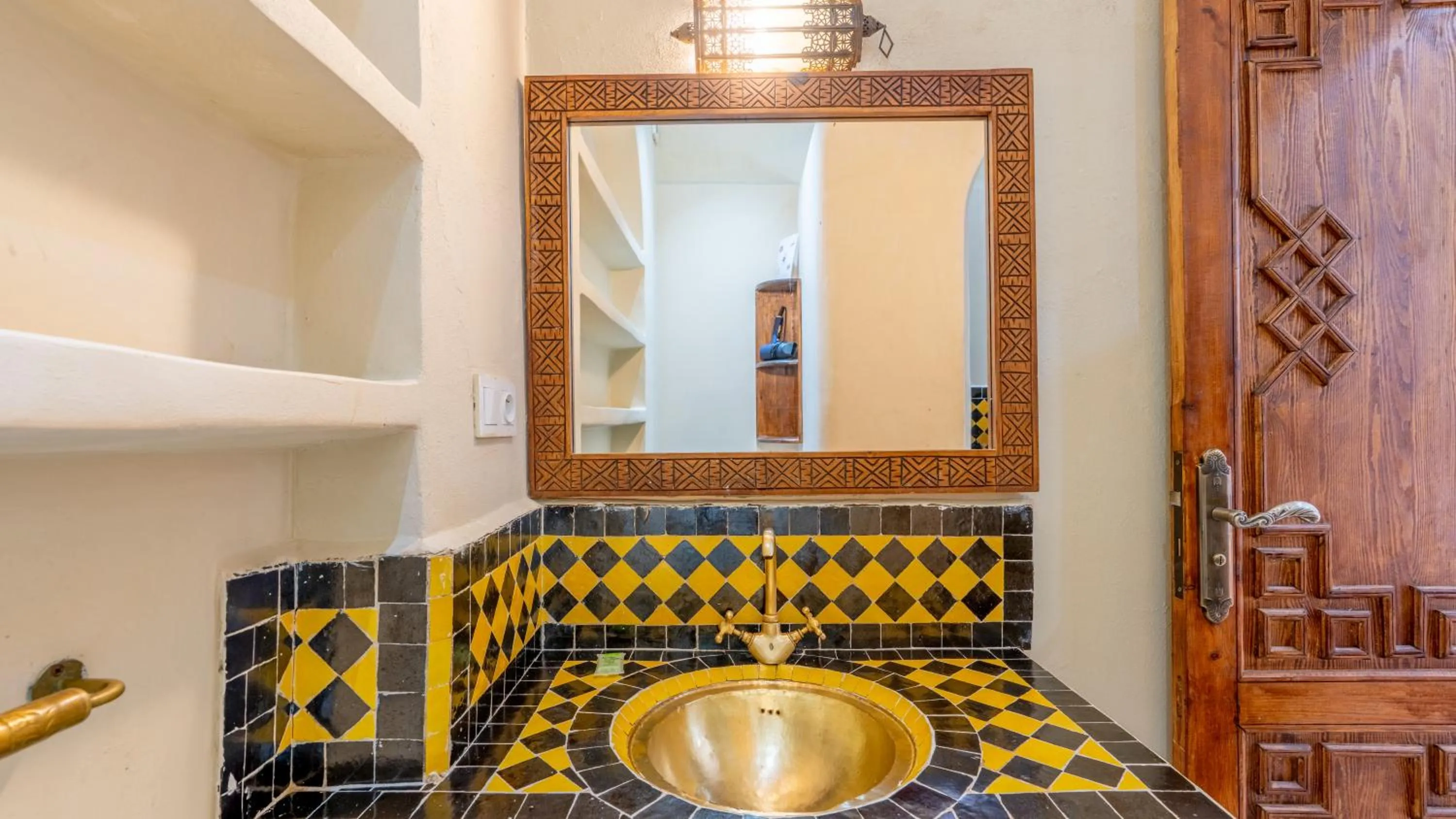 Shower in Riad Abaka hotel & boutique