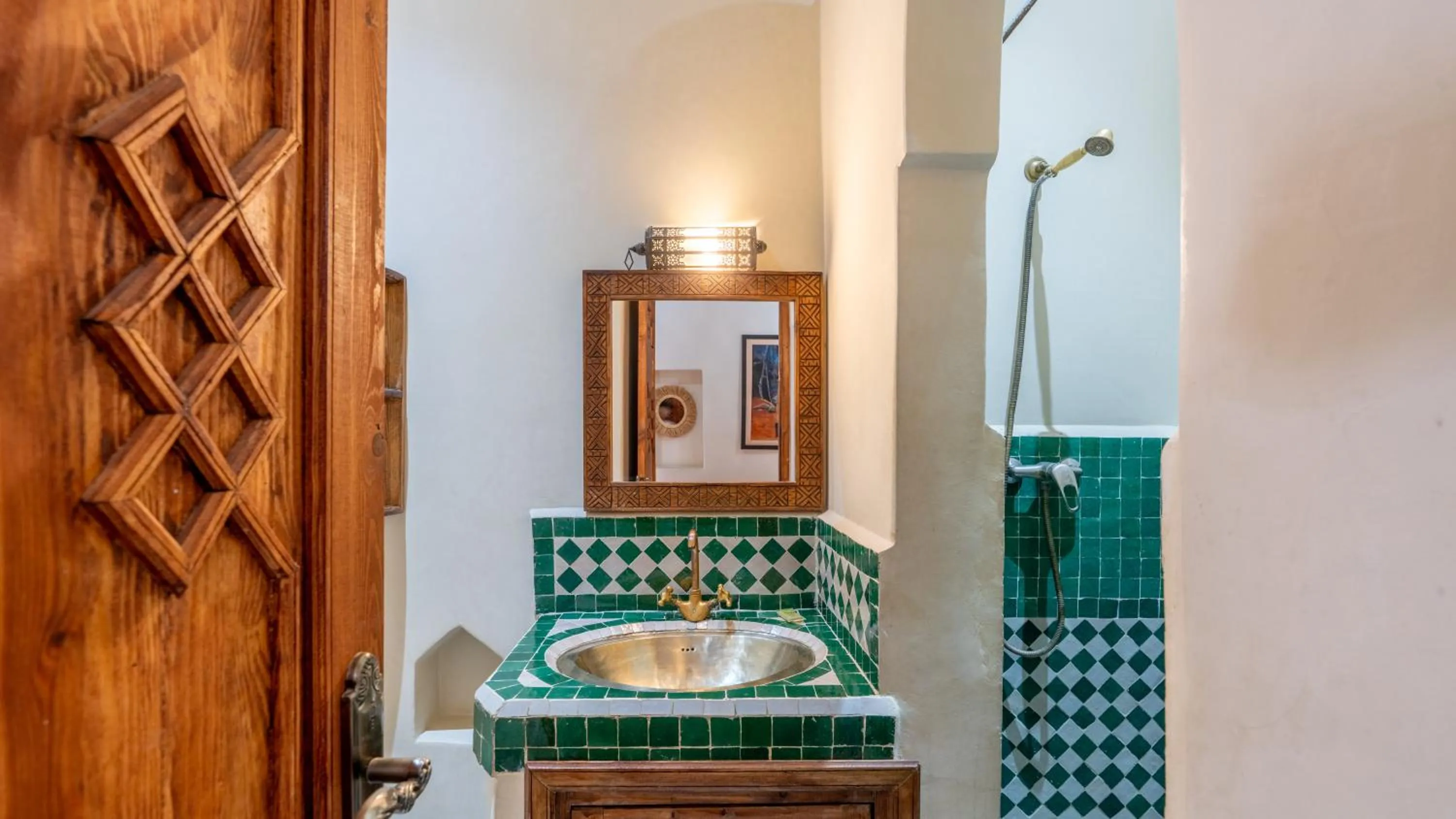 Shower in Riad Abaka hotel & boutique