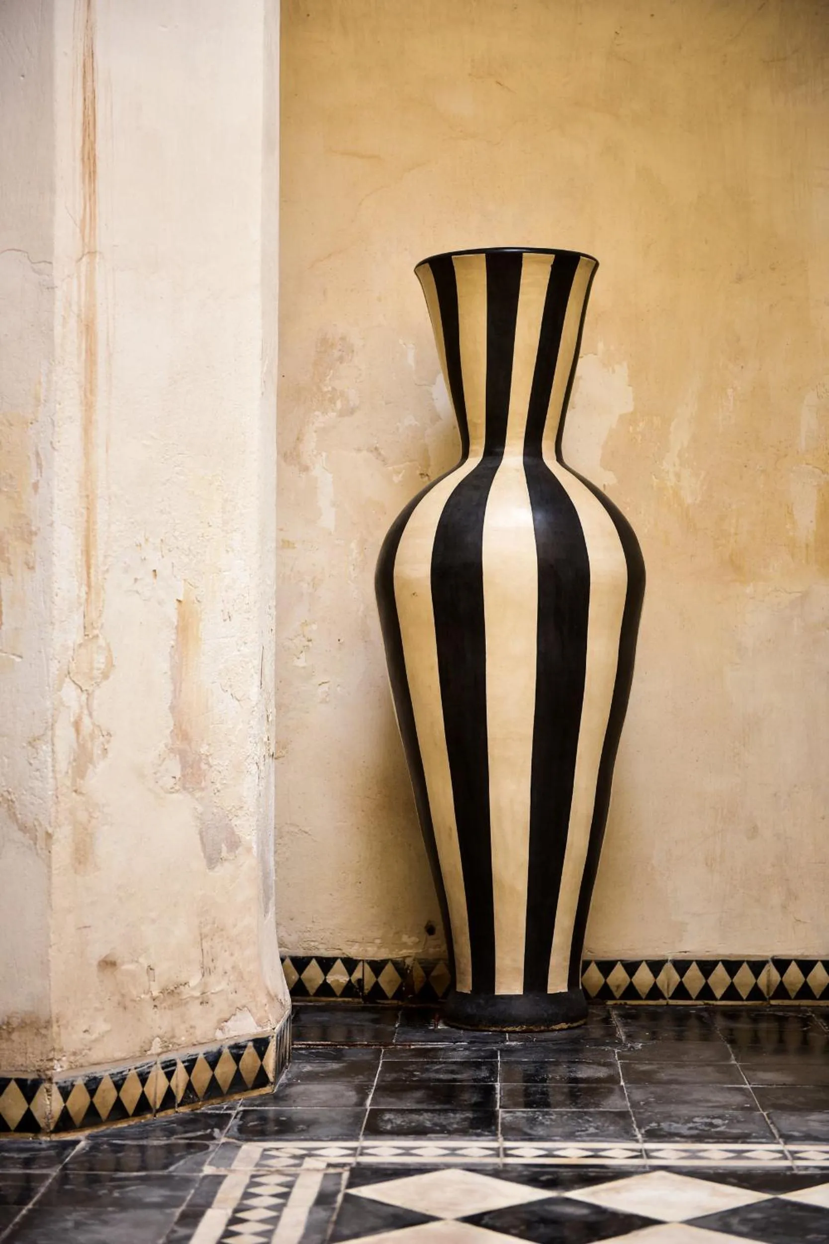 Decorative detail in Dar Darma