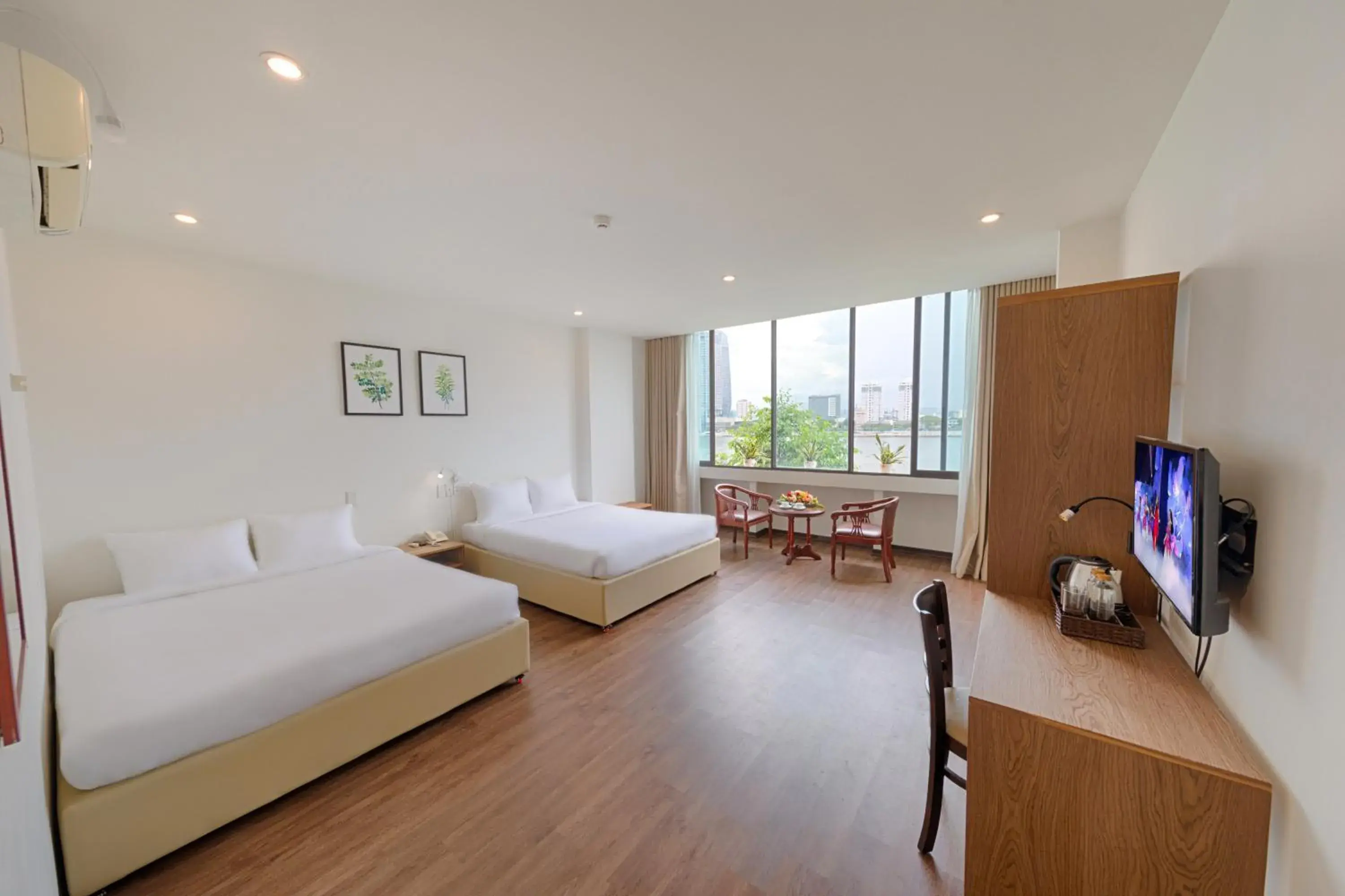 Communal lounge/ TV room, Bed in Vitalis Riverside Hotel Communal lounge/ TV room, Bed in Vitalis Riverside Hotel