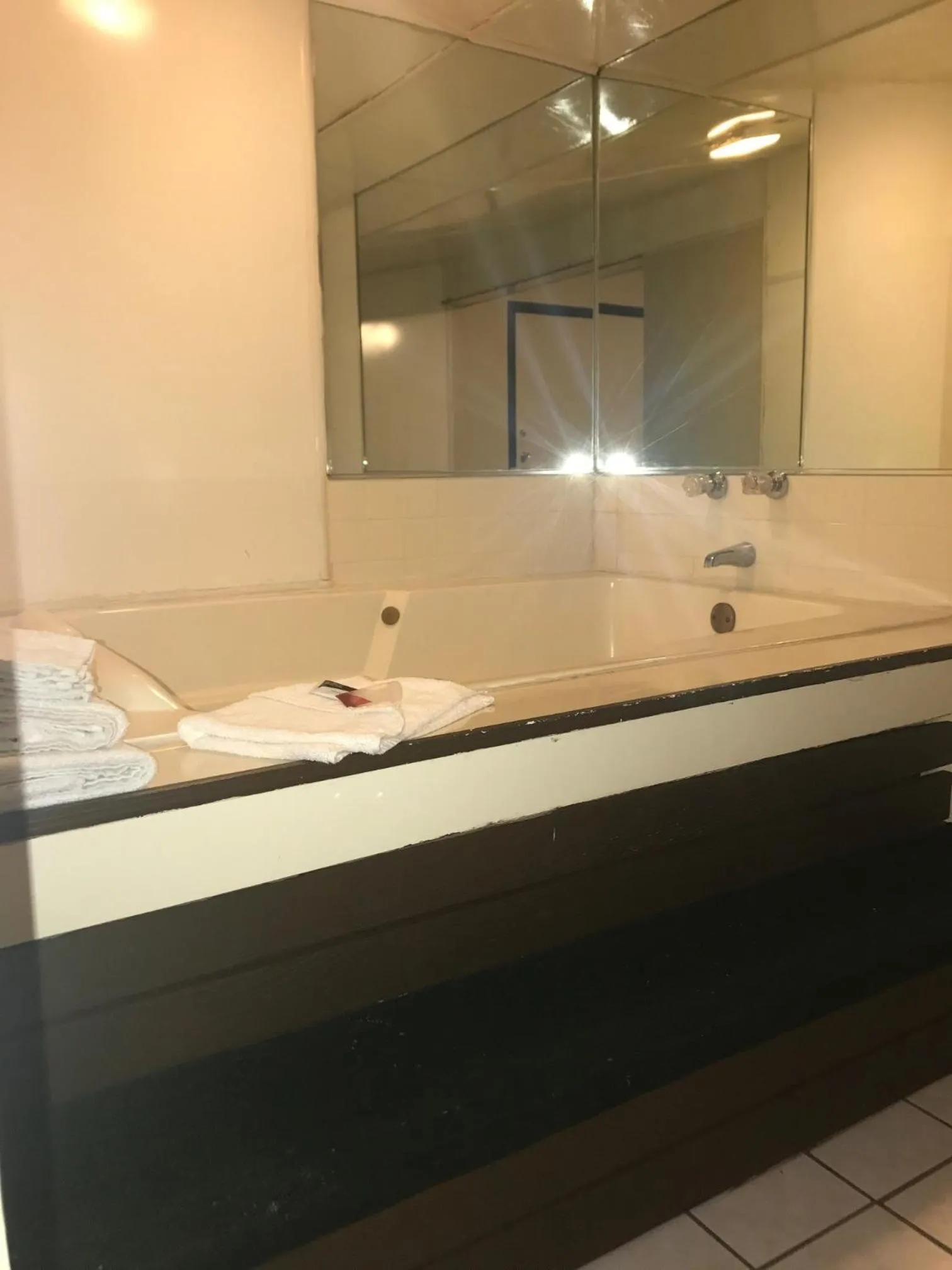 Property building in Red Carpet Inn